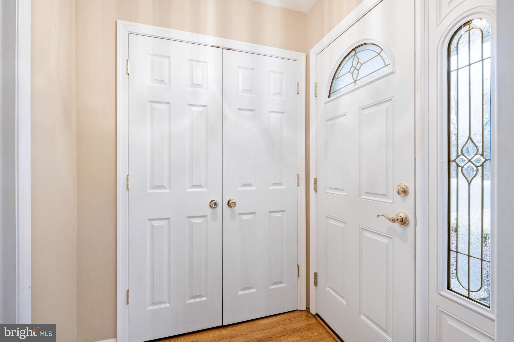 EDGEWATER - Residential