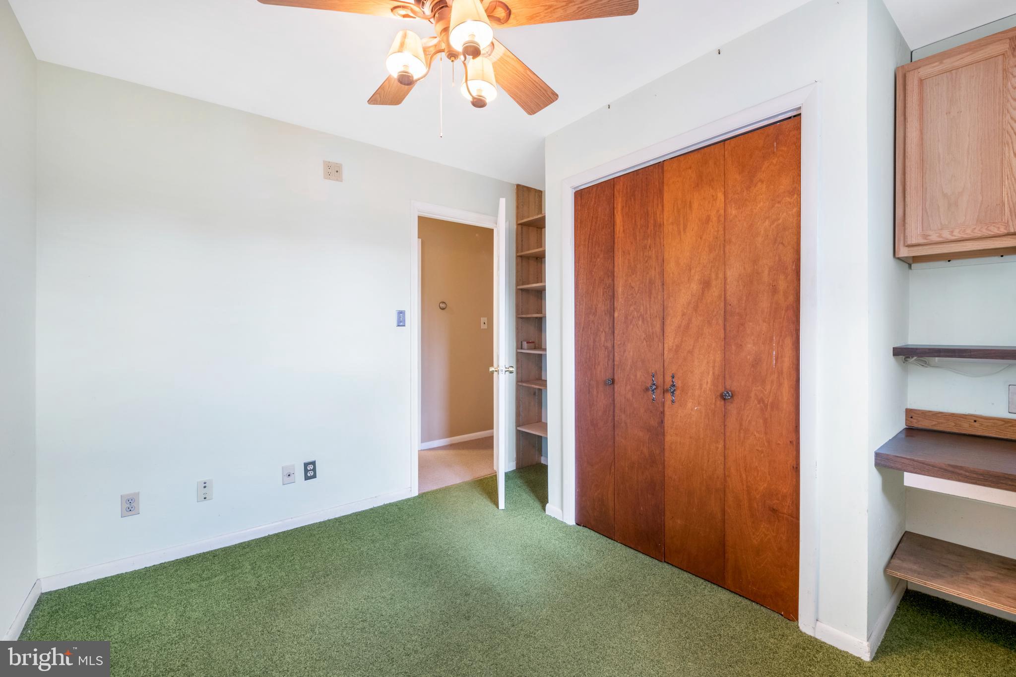 EDGEWATER - Residential