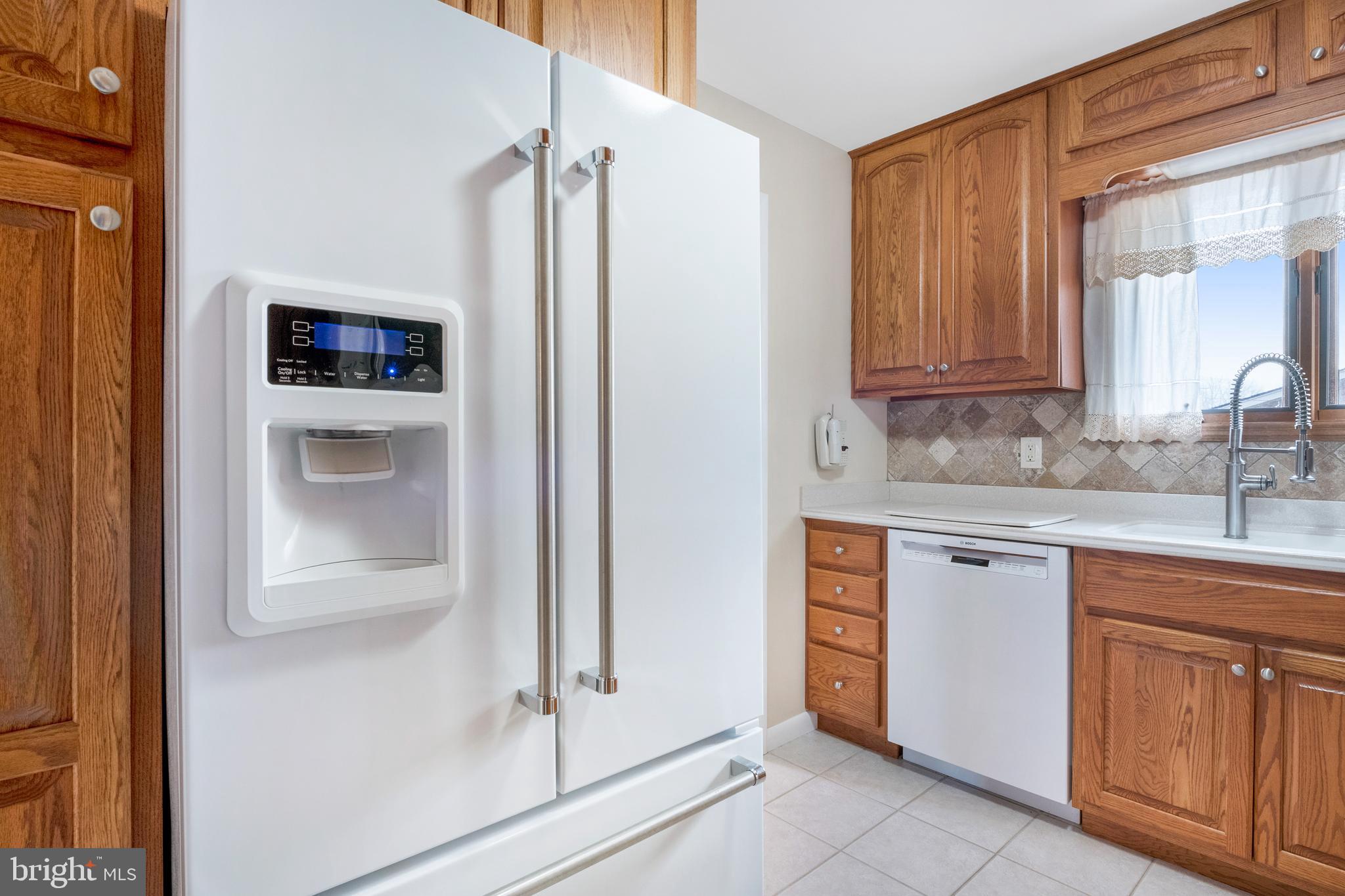 EDGEWATER - Residential