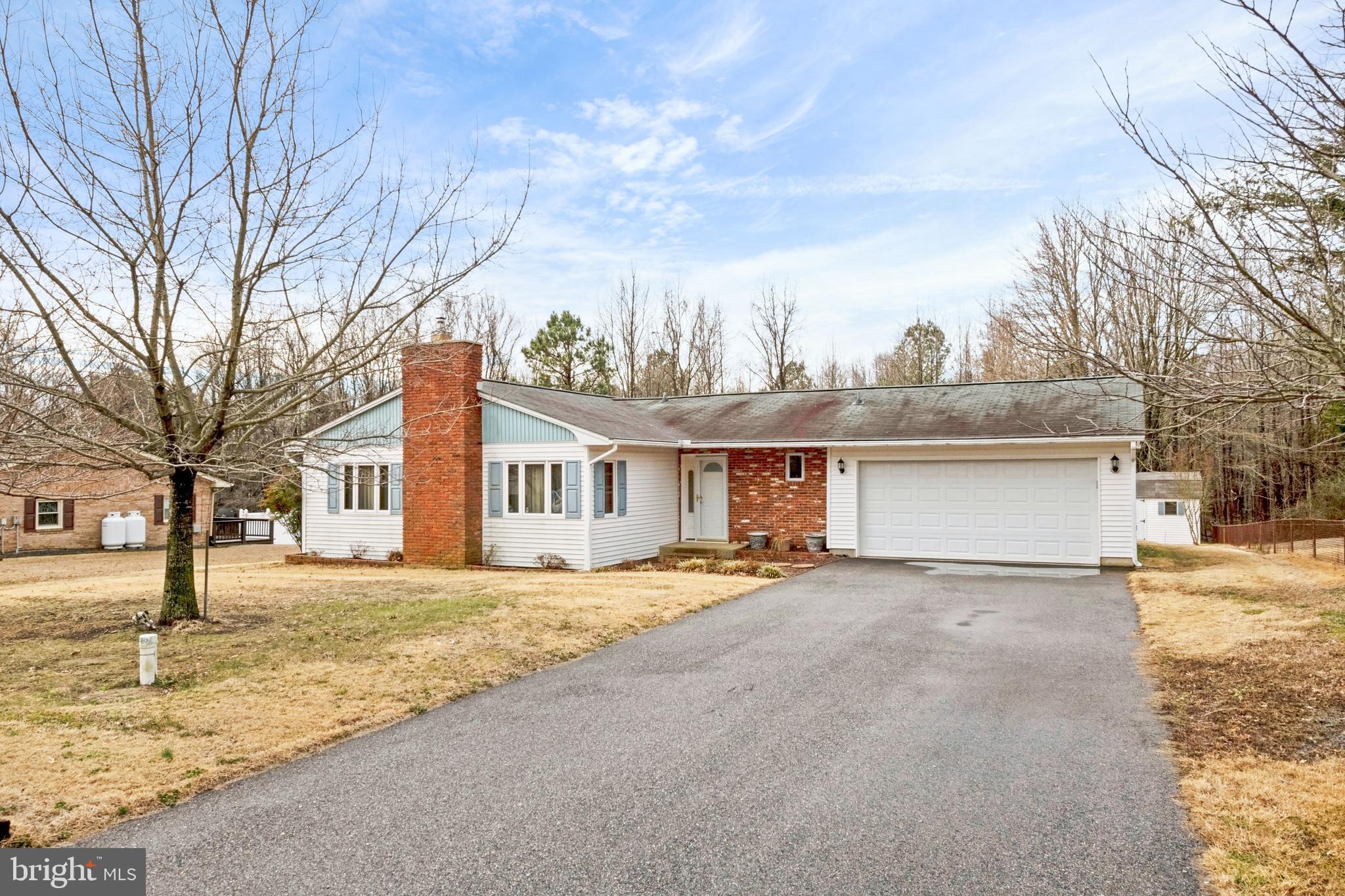 EDGEWATER - Residential