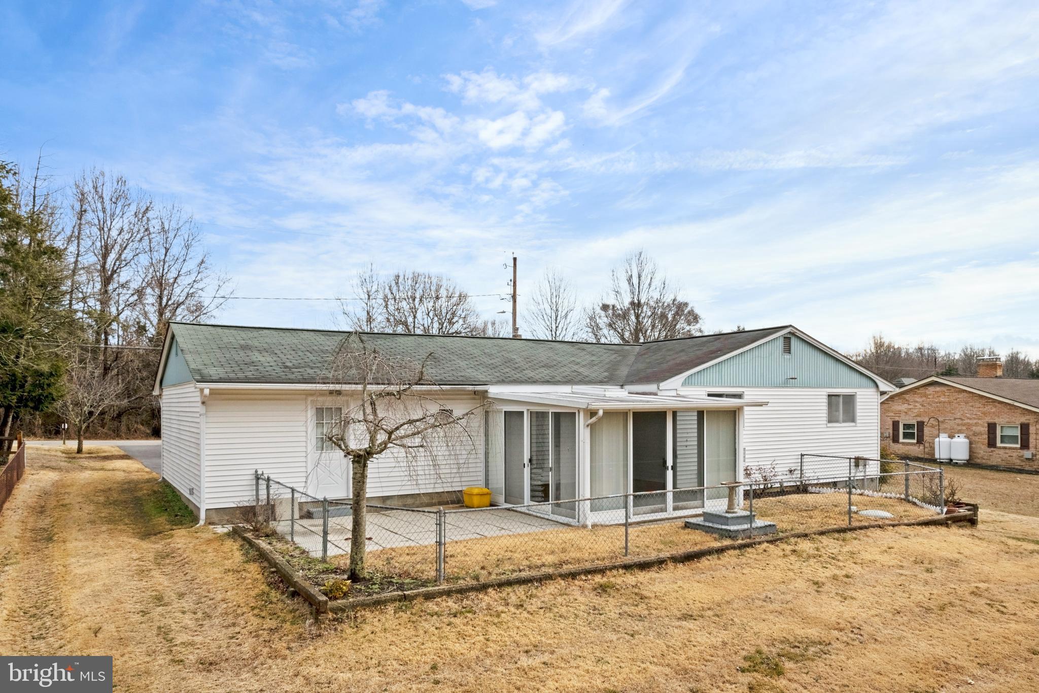 EDGEWATER - Residential