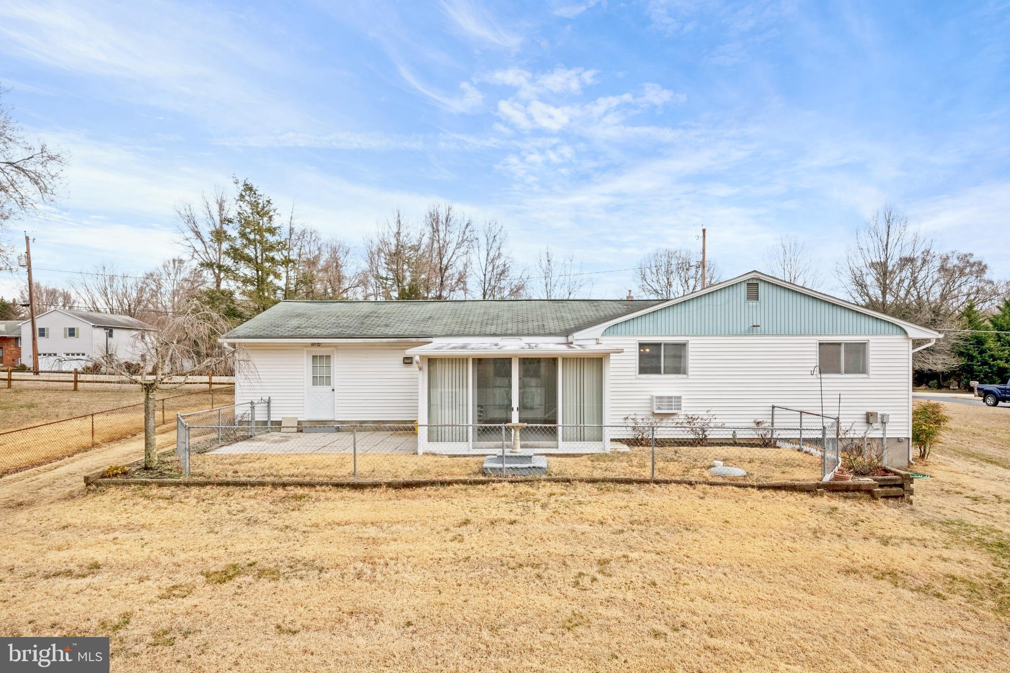 EDGEWATER - Residential