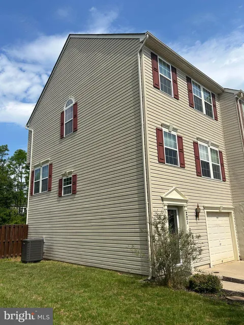 MLS: VAST2048828