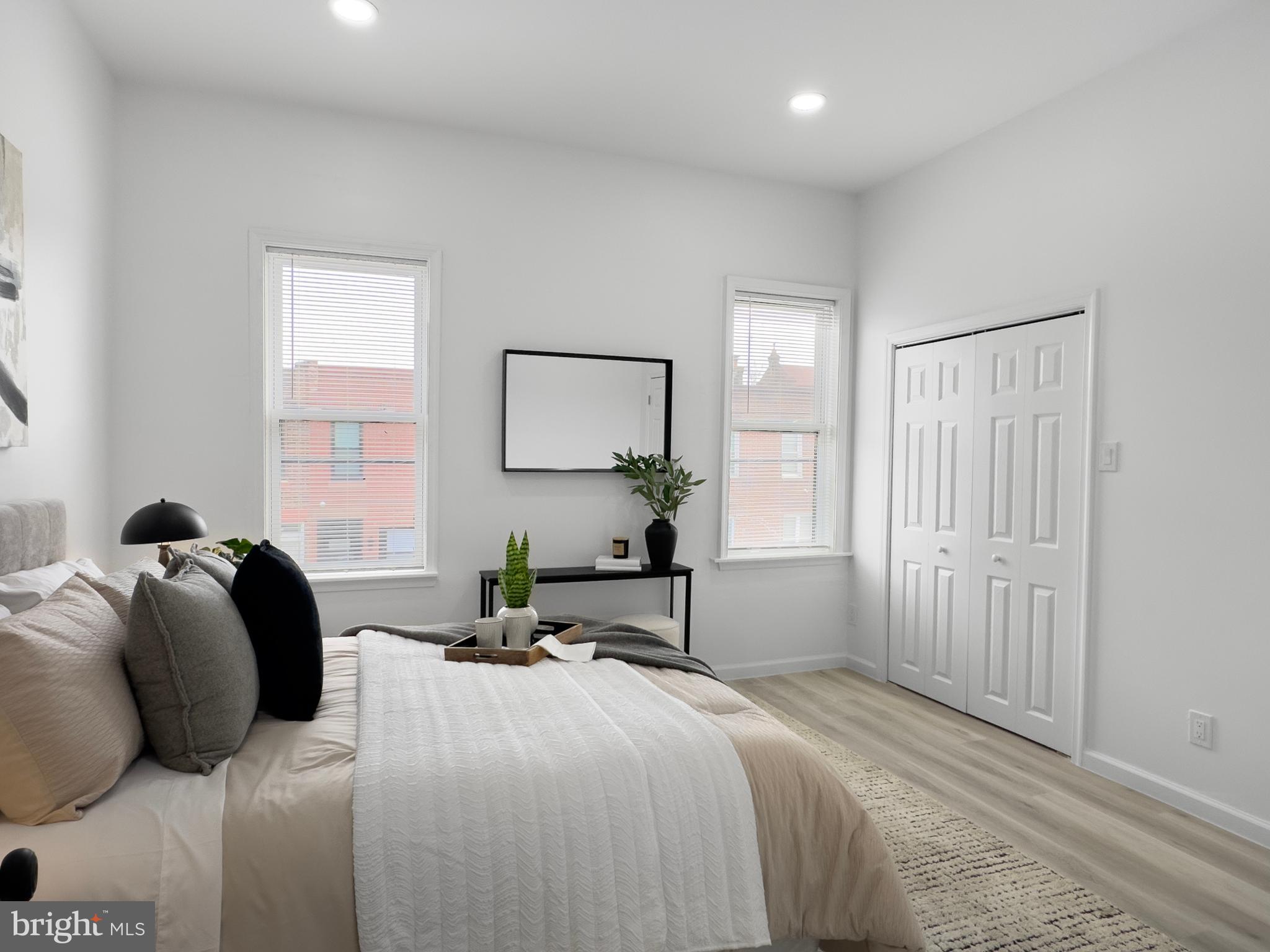 POINT BREEZE - Residential