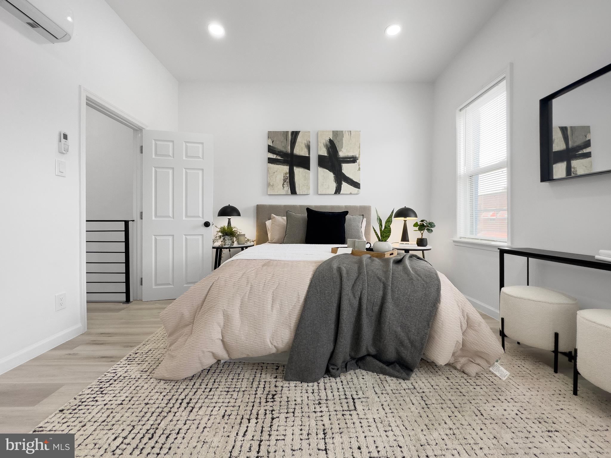 POINT BREEZE - Residential