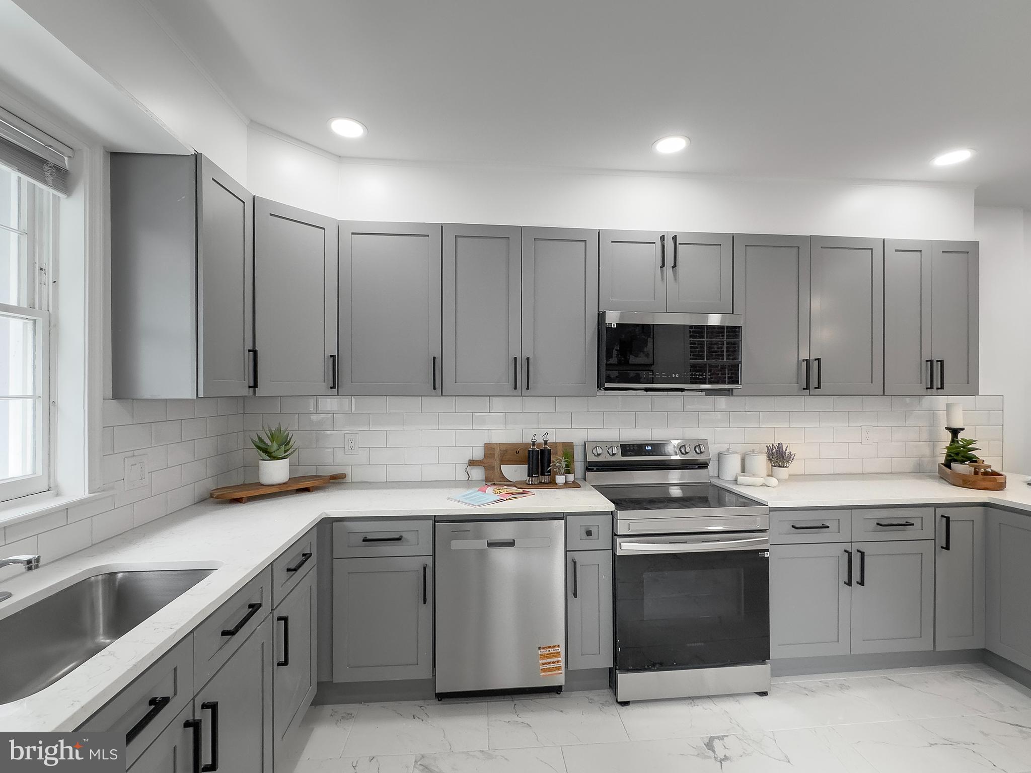 POINT BREEZE - Residential