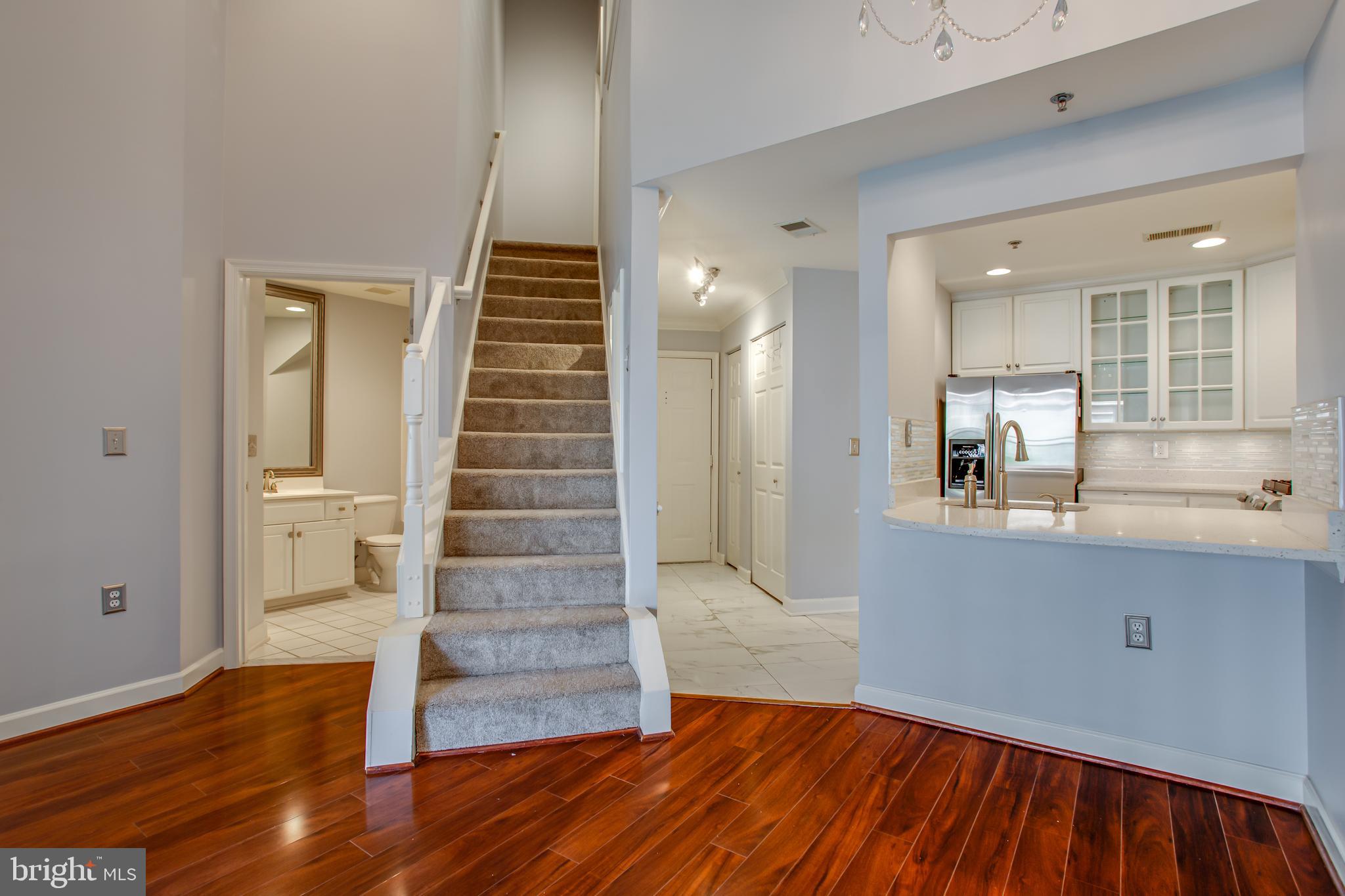 COURTHOUSE HILL - Residential Lease