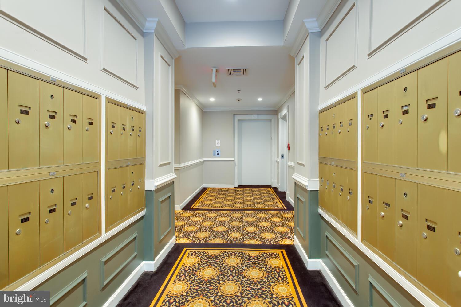 COURTHOUSE HILL - Residential Lease