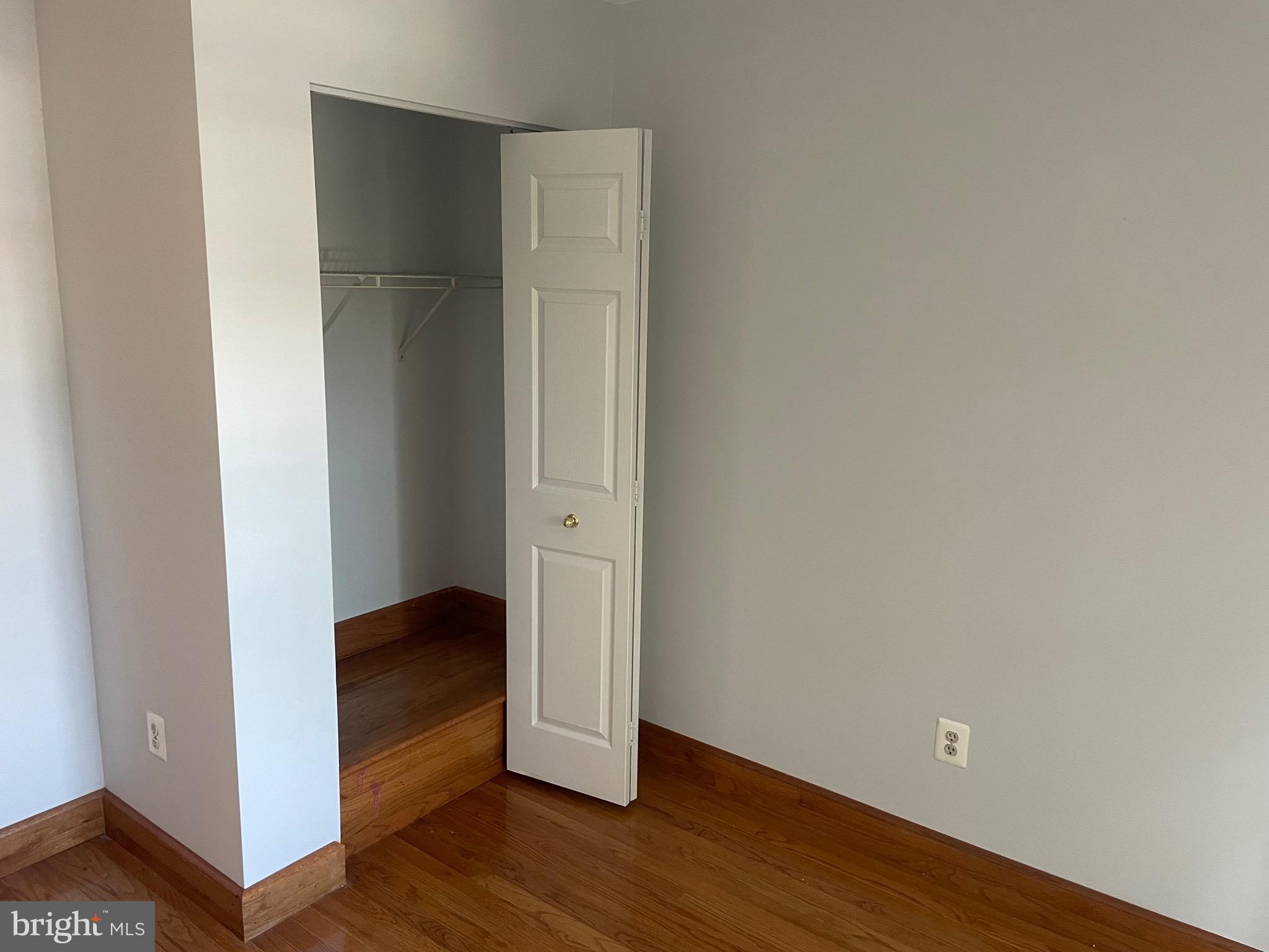 HIGHLAND OAKS - Residential Lease