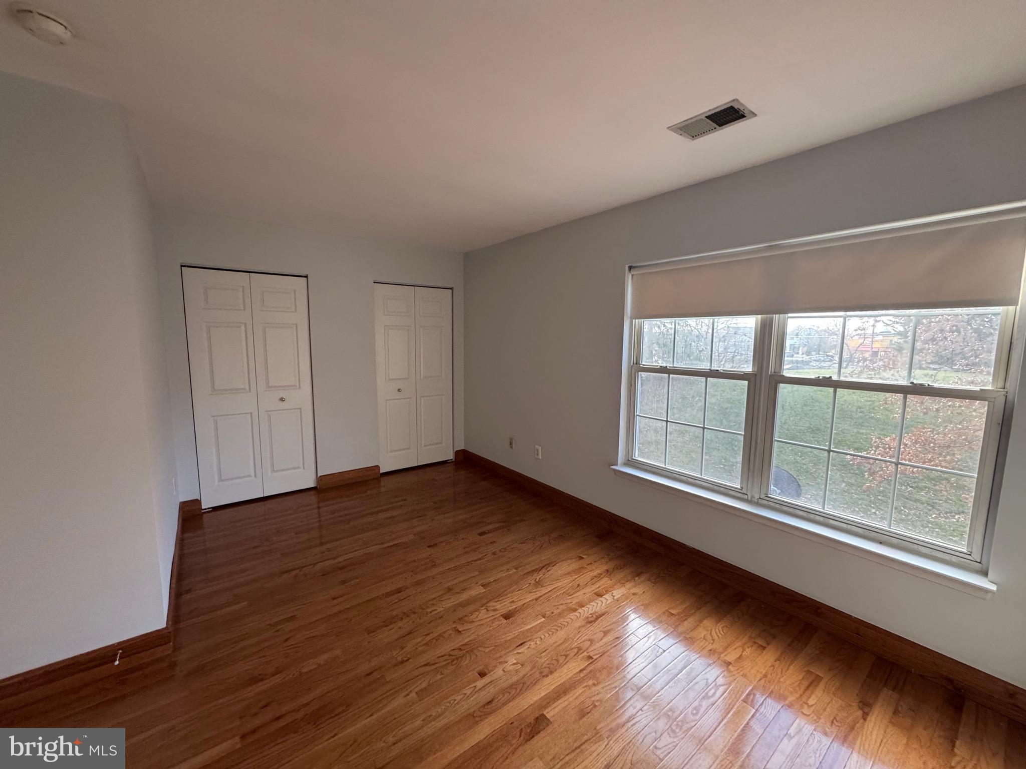 HIGHLAND OAKS - Residential Lease