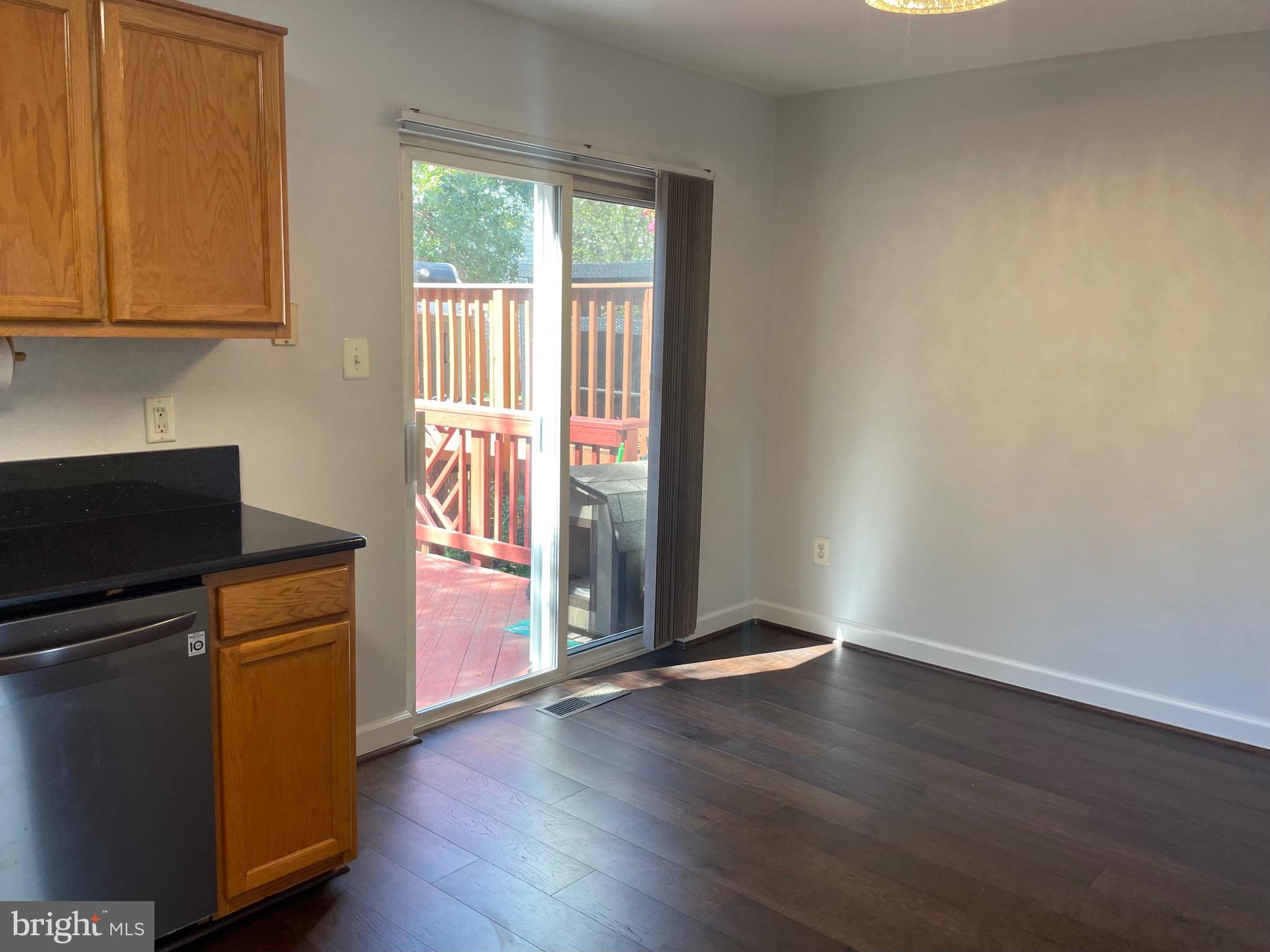 HIGHLAND OAKS - Residential Lease