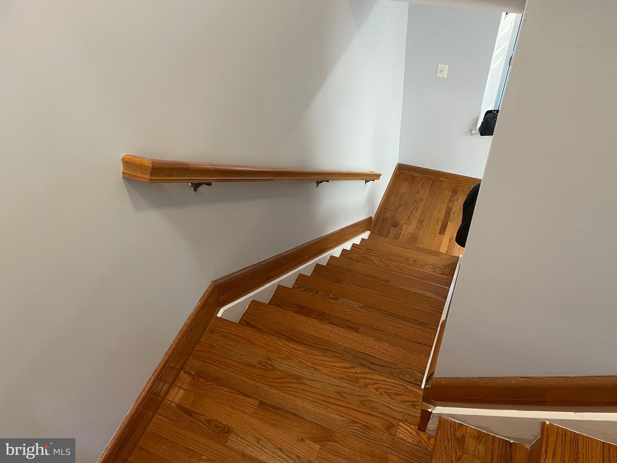 HIGHLAND OAKS - Residential Lease