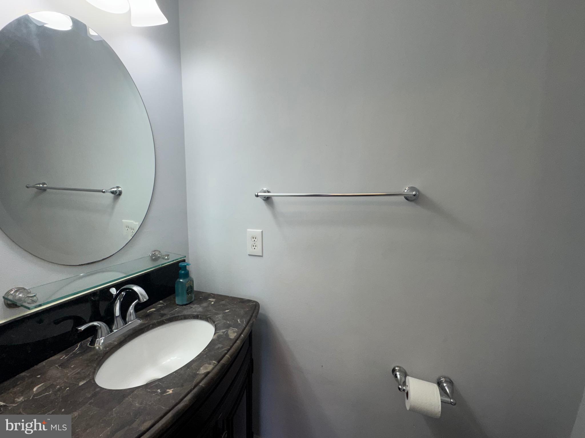 HIGHLAND OAKS - Residential Lease