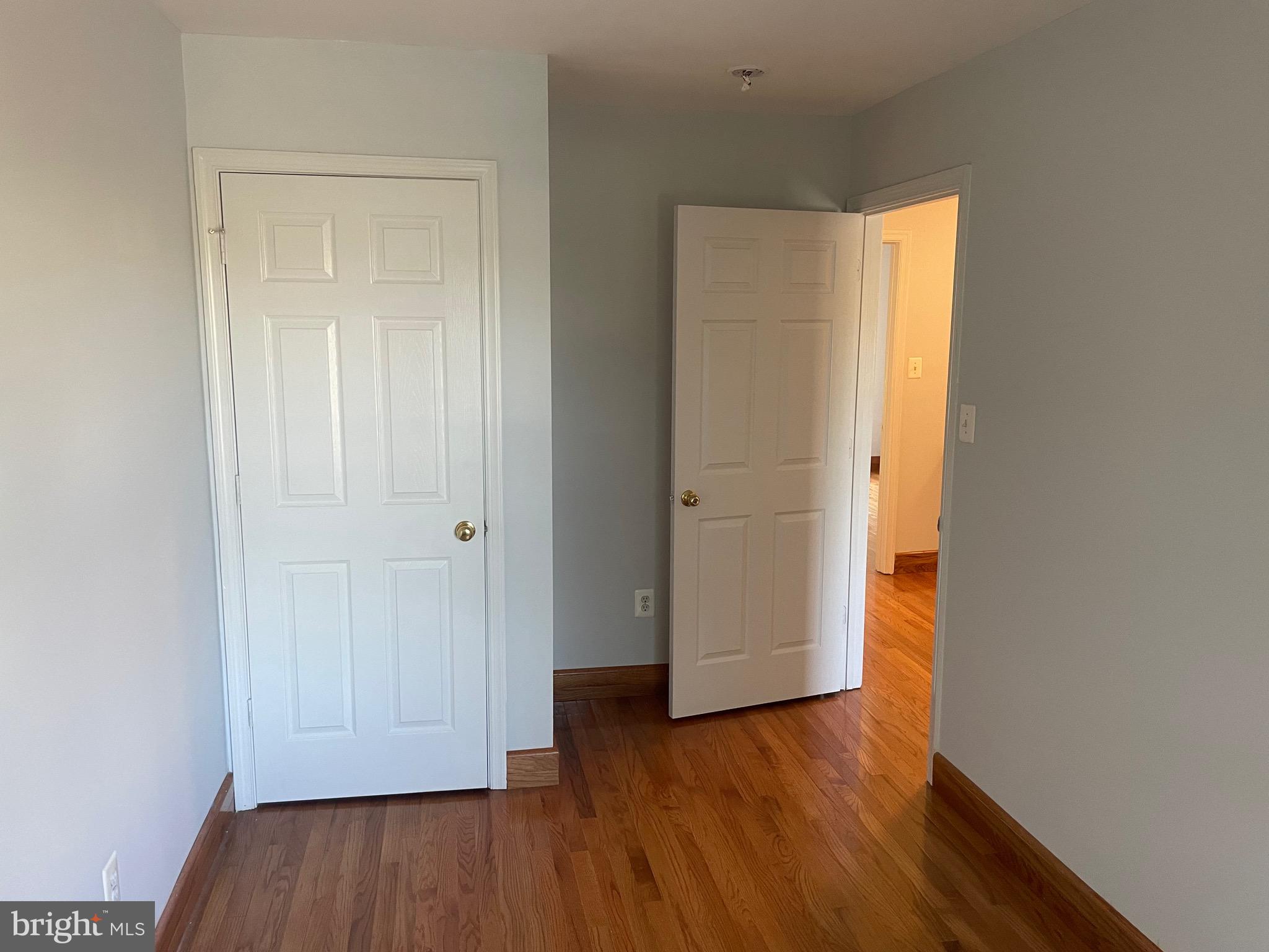 HIGHLAND OAKS - Residential Lease