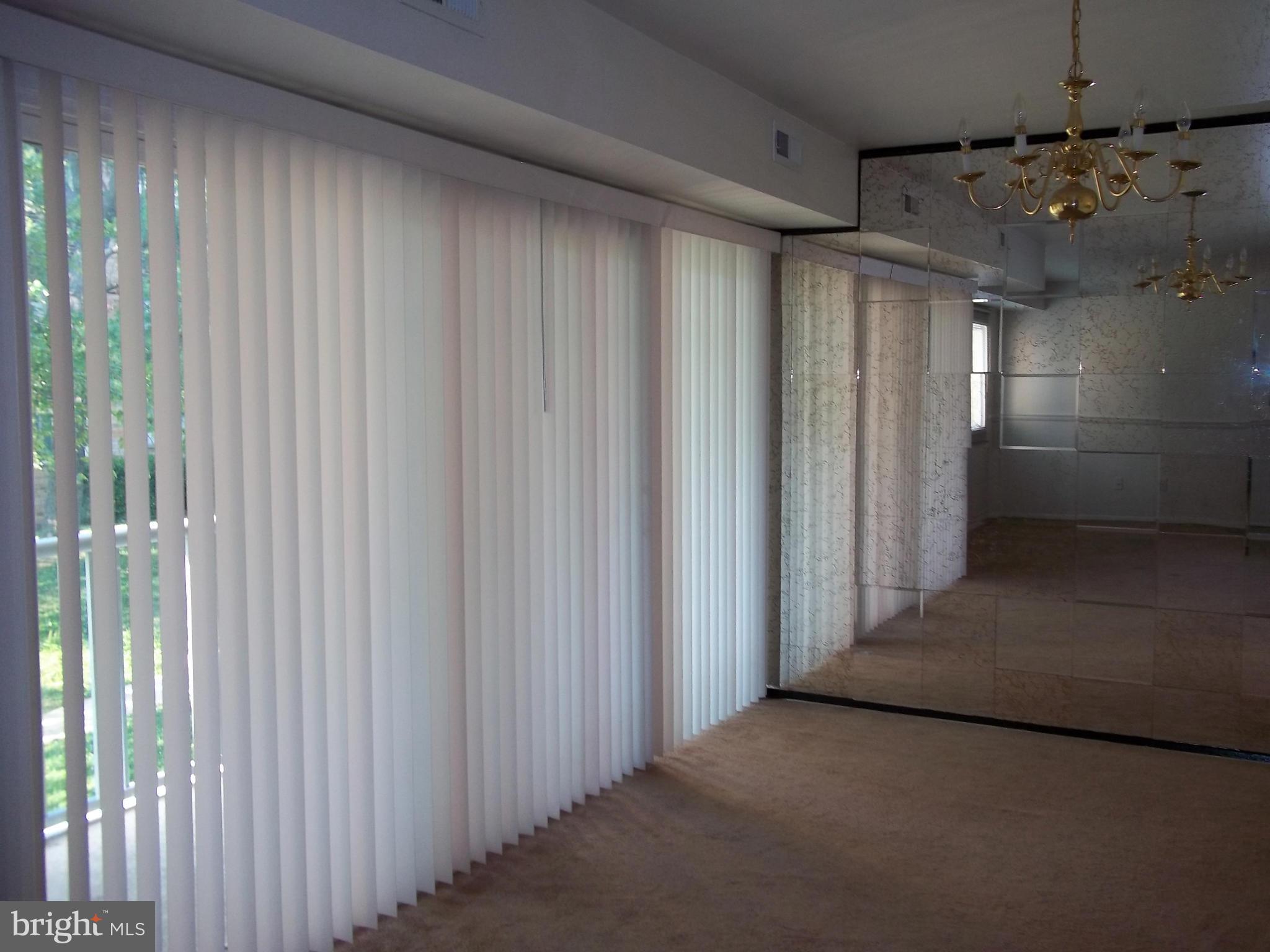 YORKTOWNE SQUARE - Residential Lease