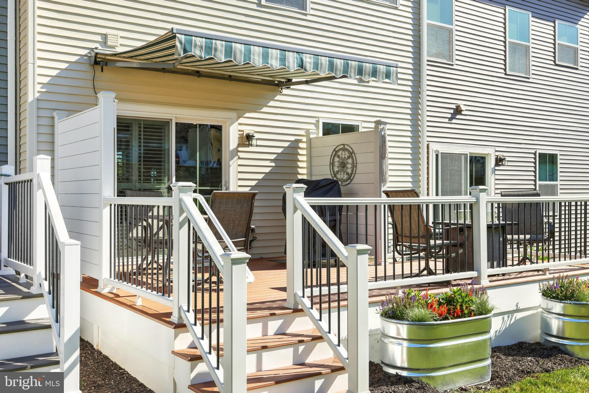 REGENTS GLEN TOWNHOME - Residential