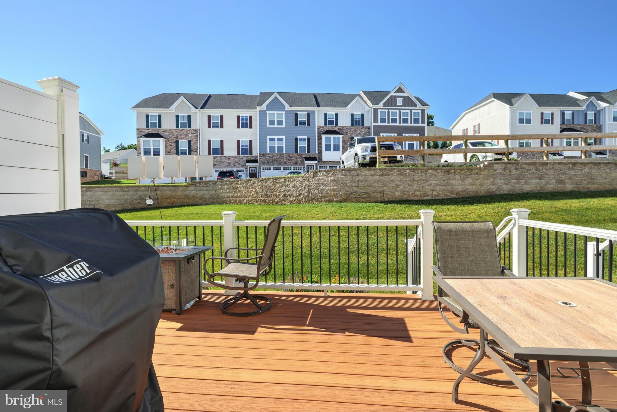 REGENTS GLEN TOWNHOME - Residential