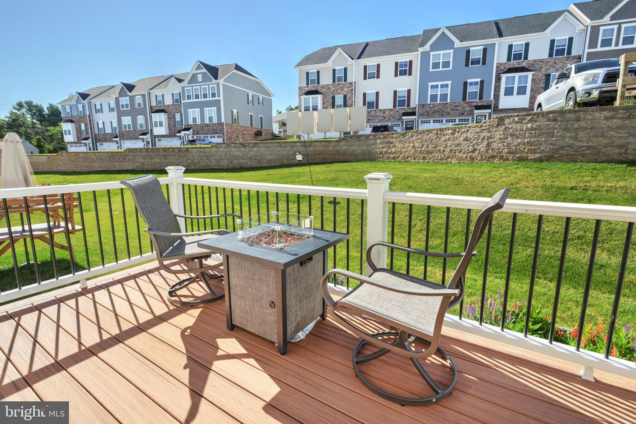 REGENTS GLEN TOWNHOME - Residential