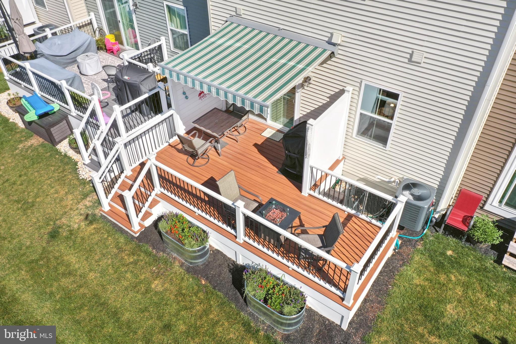 REGENTS GLEN TOWNHOME - Residential