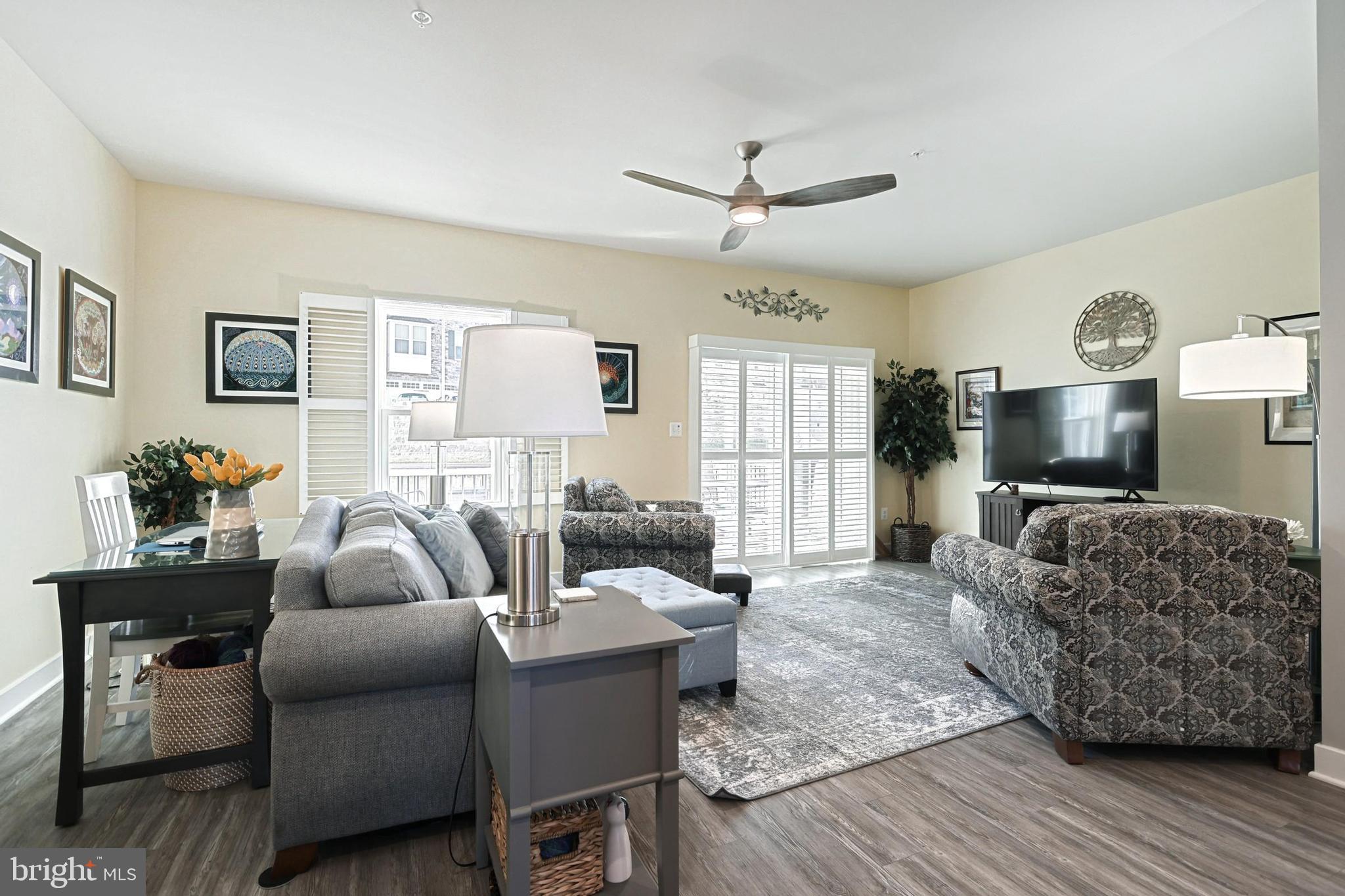 REGENTS GLEN TOWNHOME - Residential