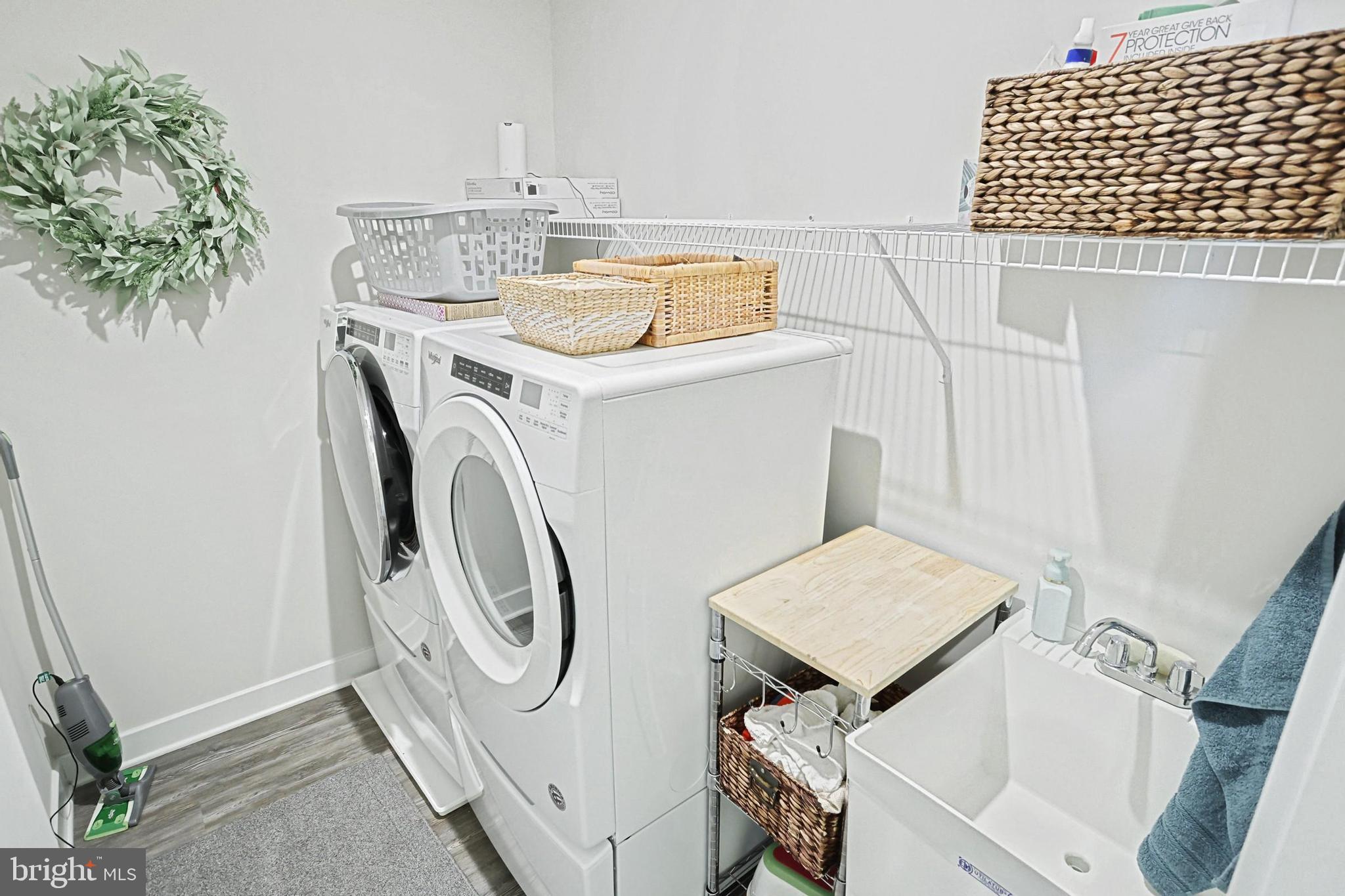 REGENTS GLEN TOWNHOME - Residential