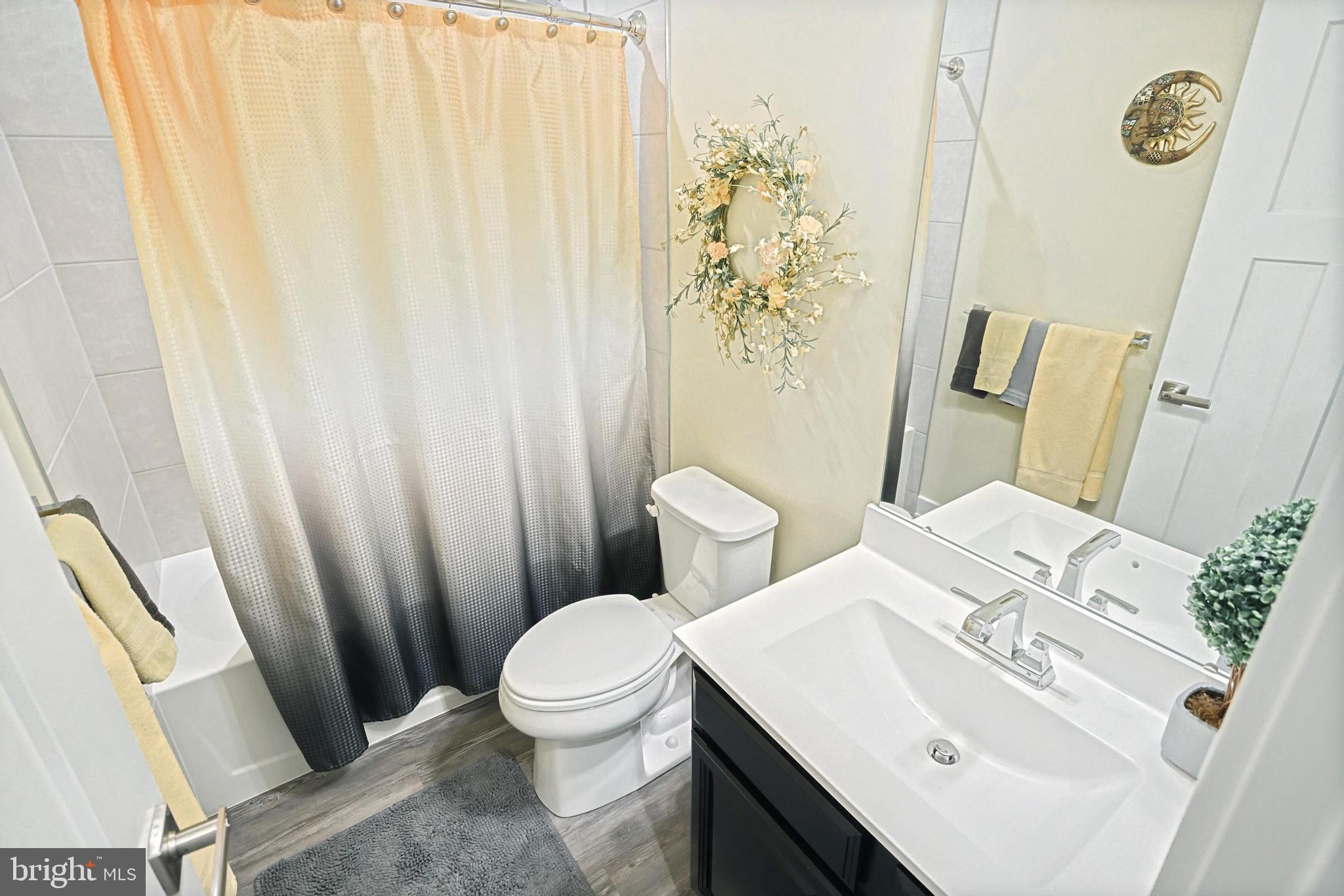 REGENTS GLEN TOWNHOME - Residential