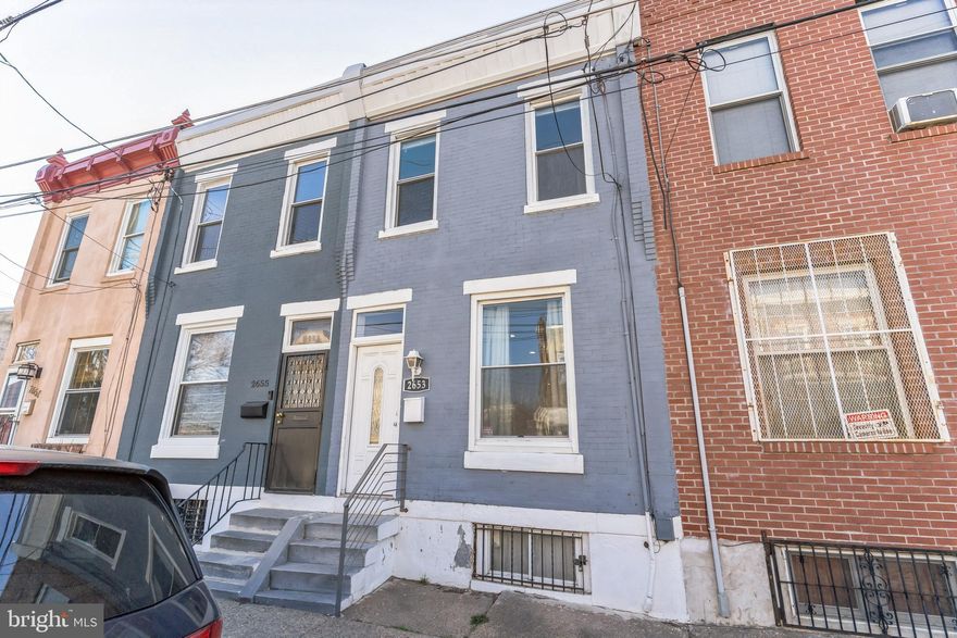 Two story, three bedroom, one and a half bath house available in East Kensington. Close to various shops and restaurants on Frankford Avenue, Kensington Ave. & Lehigh Ave. This house has stainless steel appliances including dishwasher, updated bathrooms, high ceilings, and tall windows. Private backyard. Washer and Dryer in-unit. Basement has plenty of space for storage. Central Air-conditioning. Tenant is responsible for utilities.