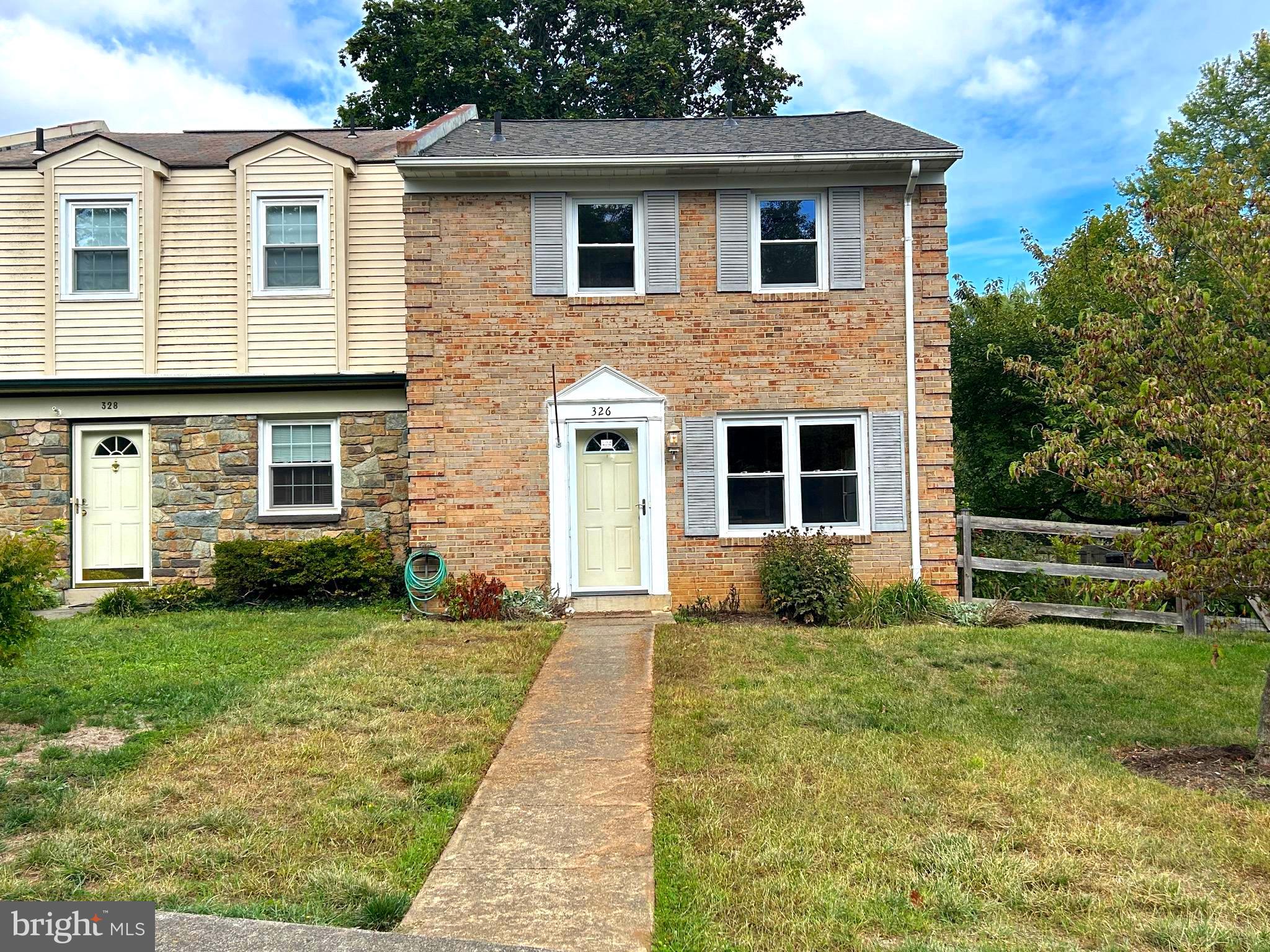 ROCK SPRING - Residential Lease