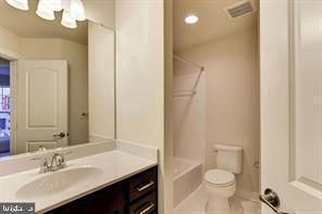 CROWN FARM - Residential Lease