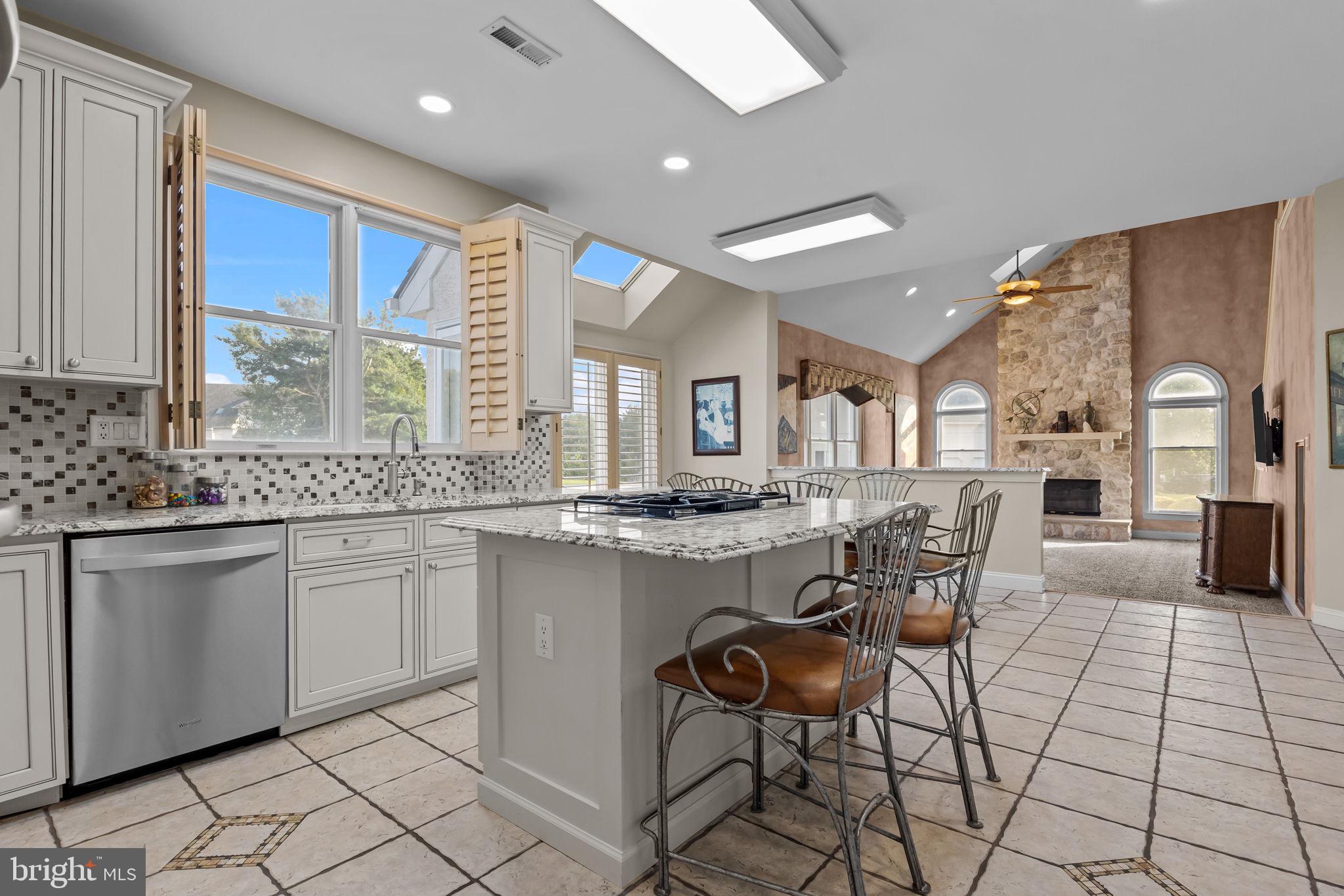 NORTHAMPTON CHASE - Residential