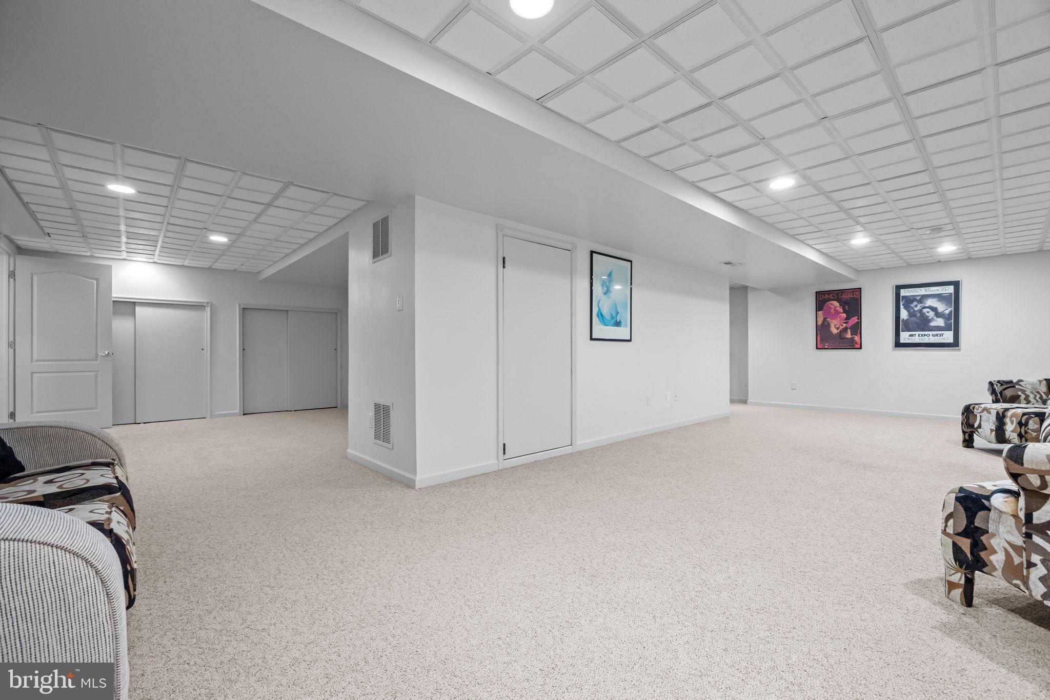 NORTHAMPTON CHASE - Residential