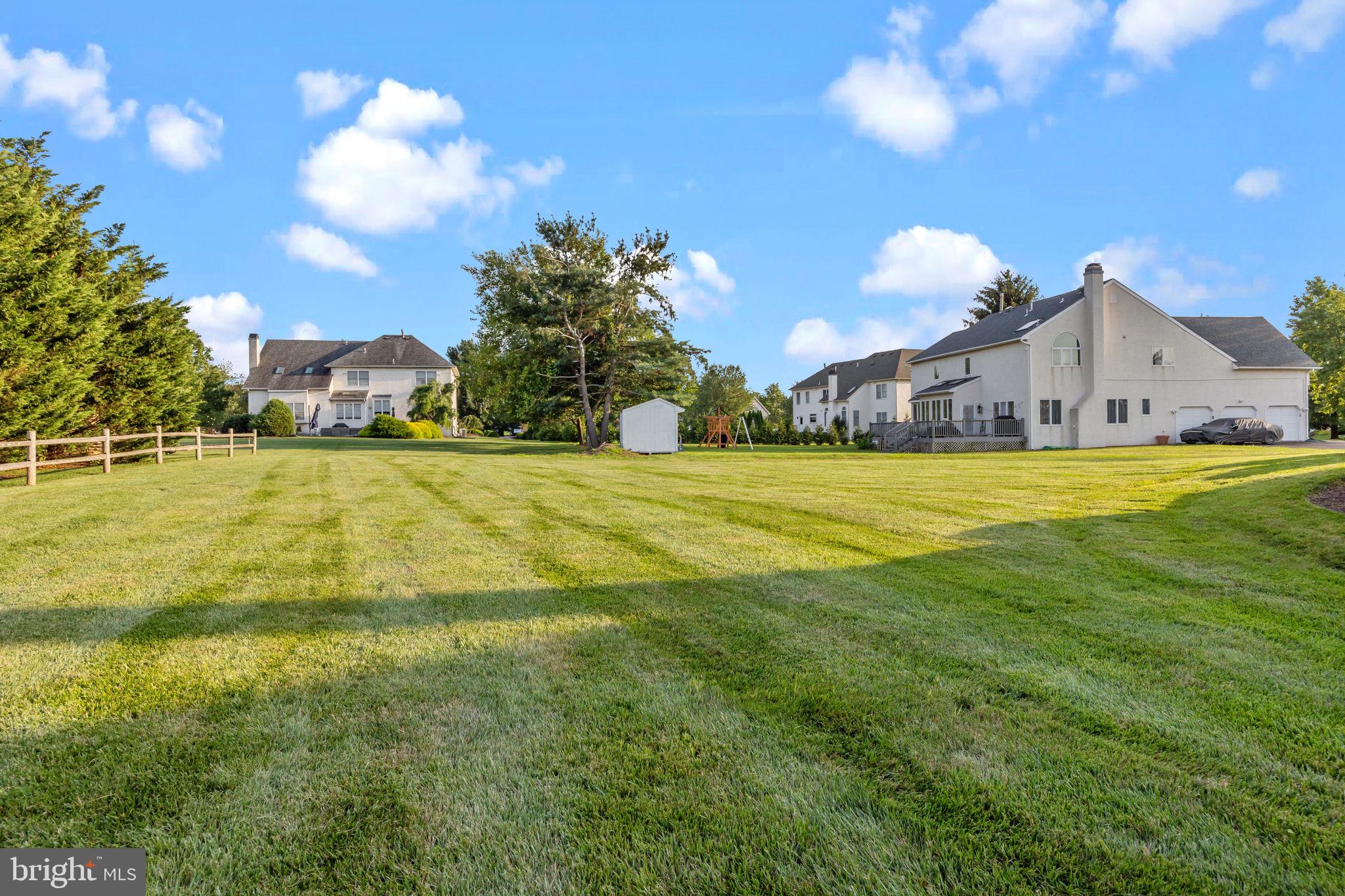 NORTHAMPTON CHASE - Residential