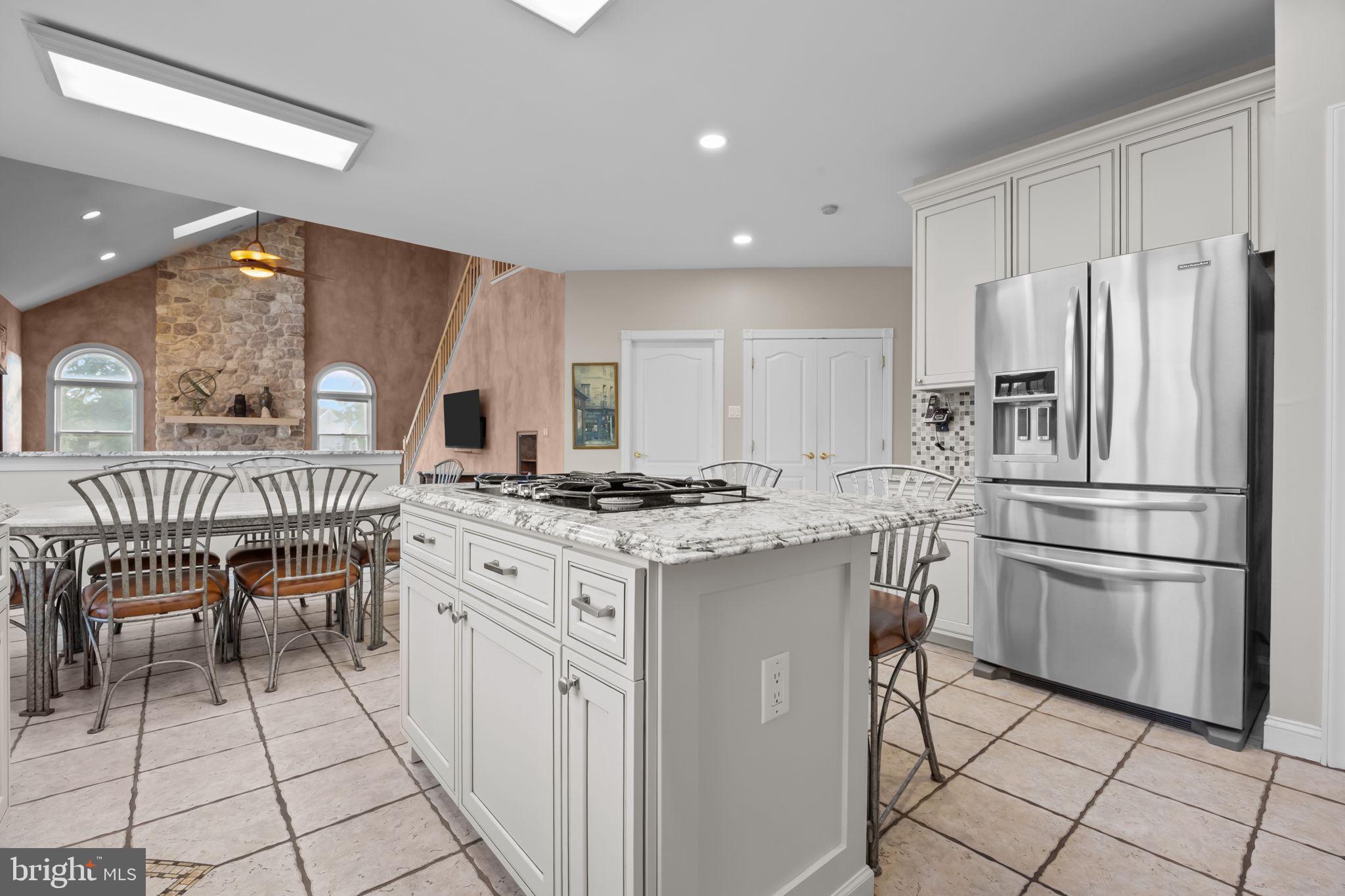 NORTHAMPTON CHASE - Residential