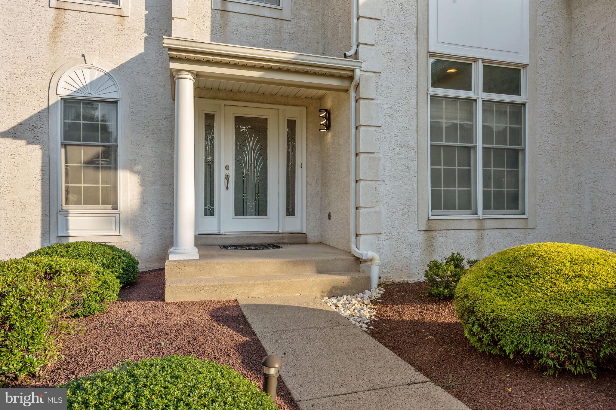 28 DARTMOUTH LANE