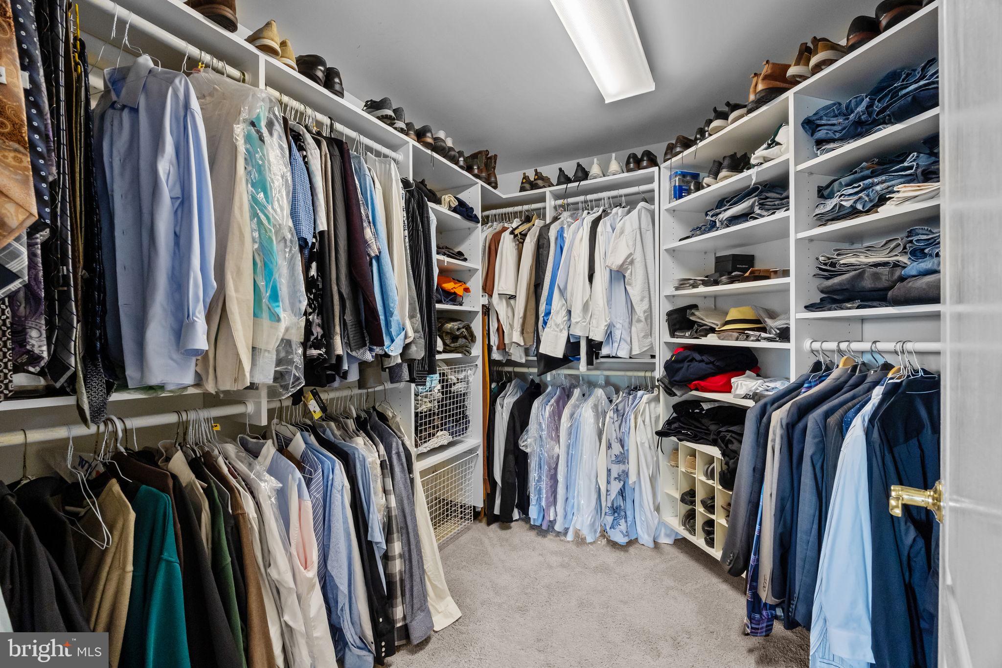 NORTHAMPTON CHASE - Residential