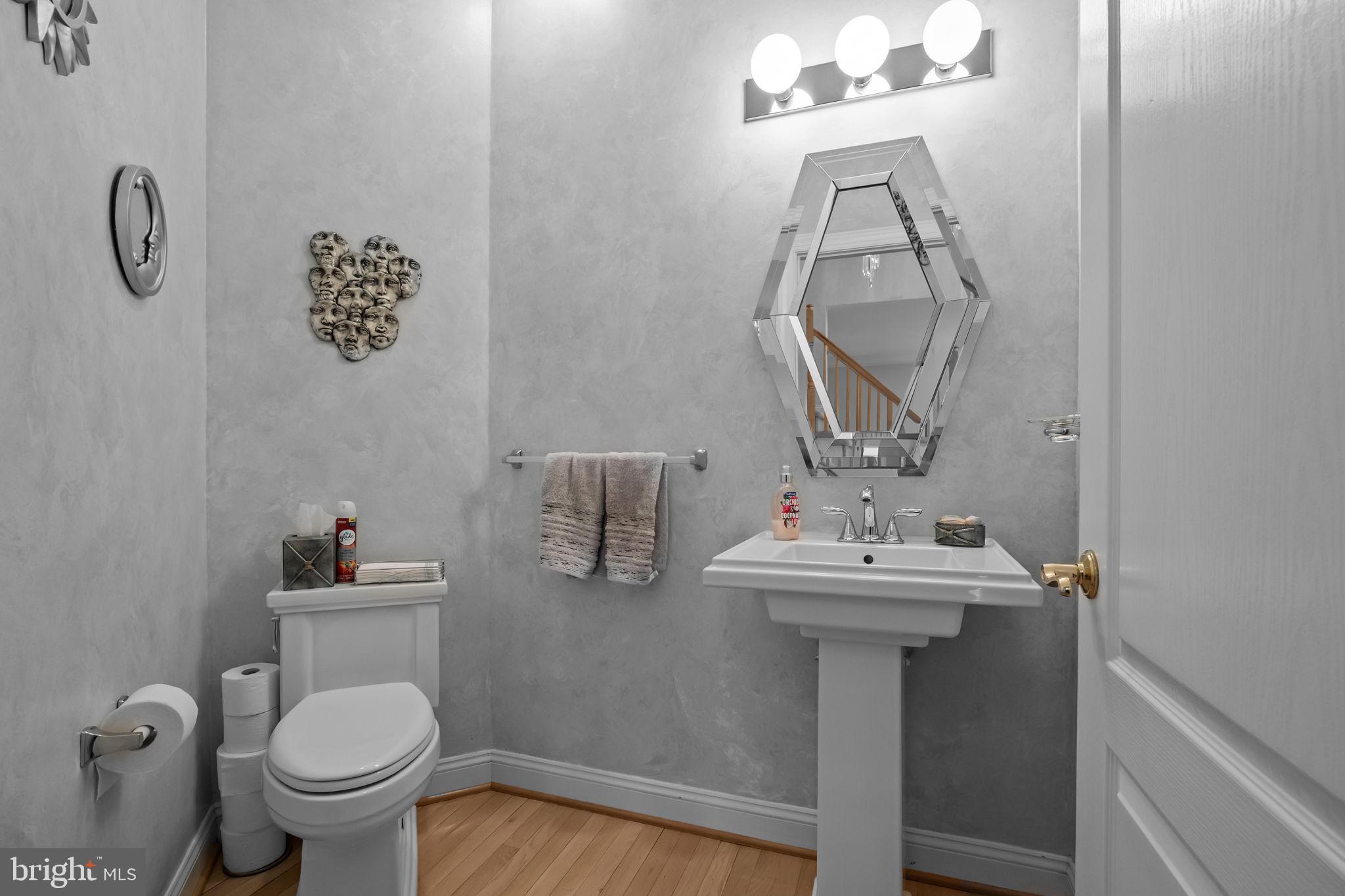 NORTHAMPTON CHASE - Residential