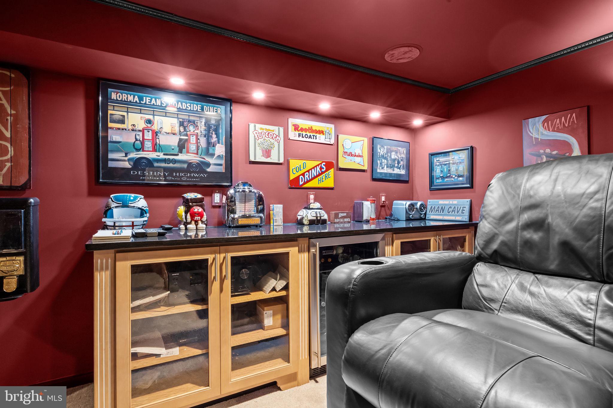 NORTHAMPTON CHASE - Residential