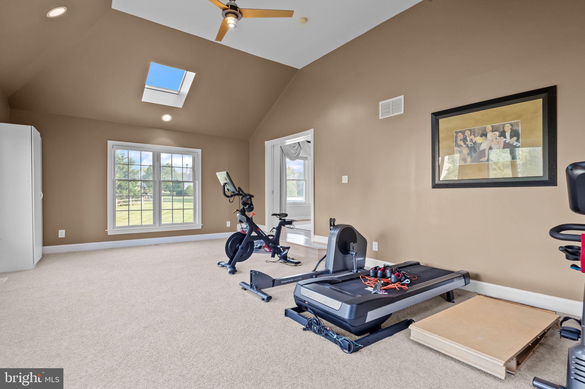 NORTHAMPTON CHASE - Residential