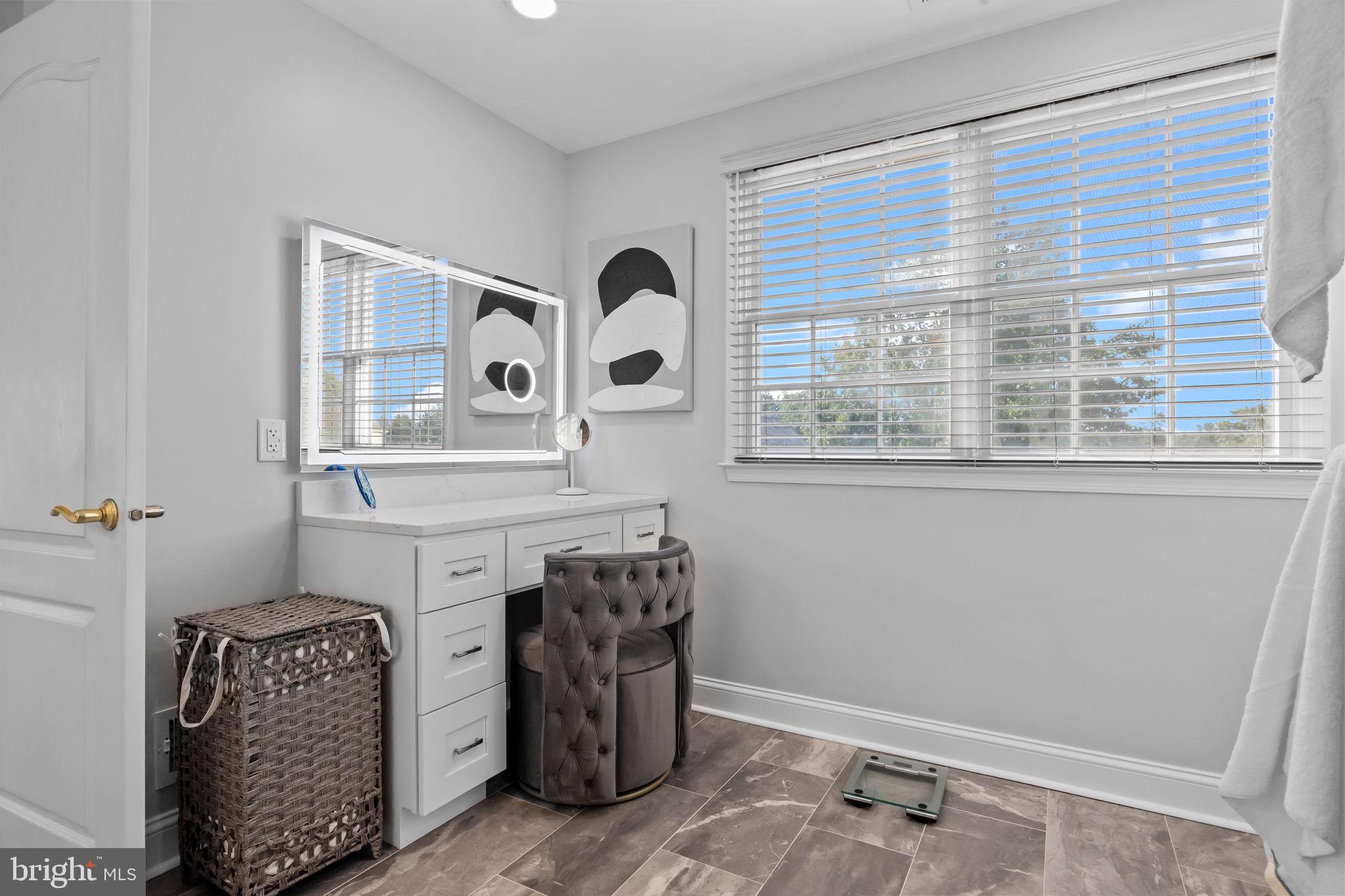 NORTHAMPTON CHASE - Residential