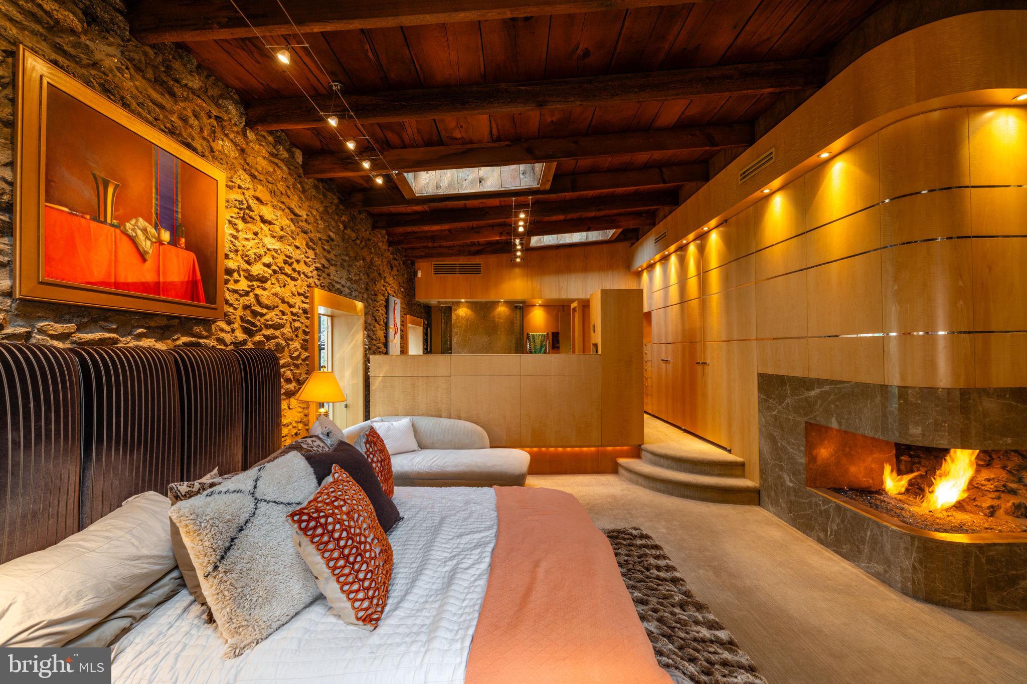 FAIRMOUNT - Residential