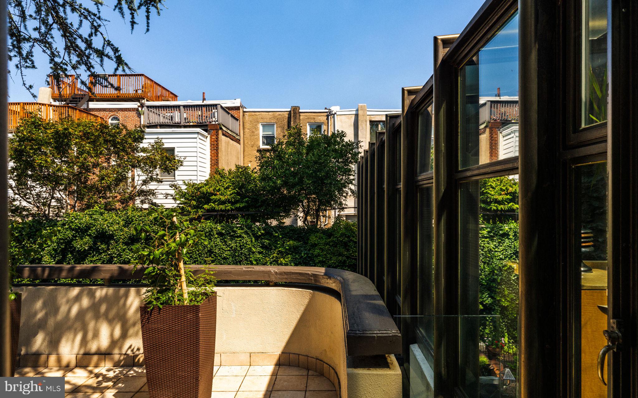 FAIRMOUNT - Residential