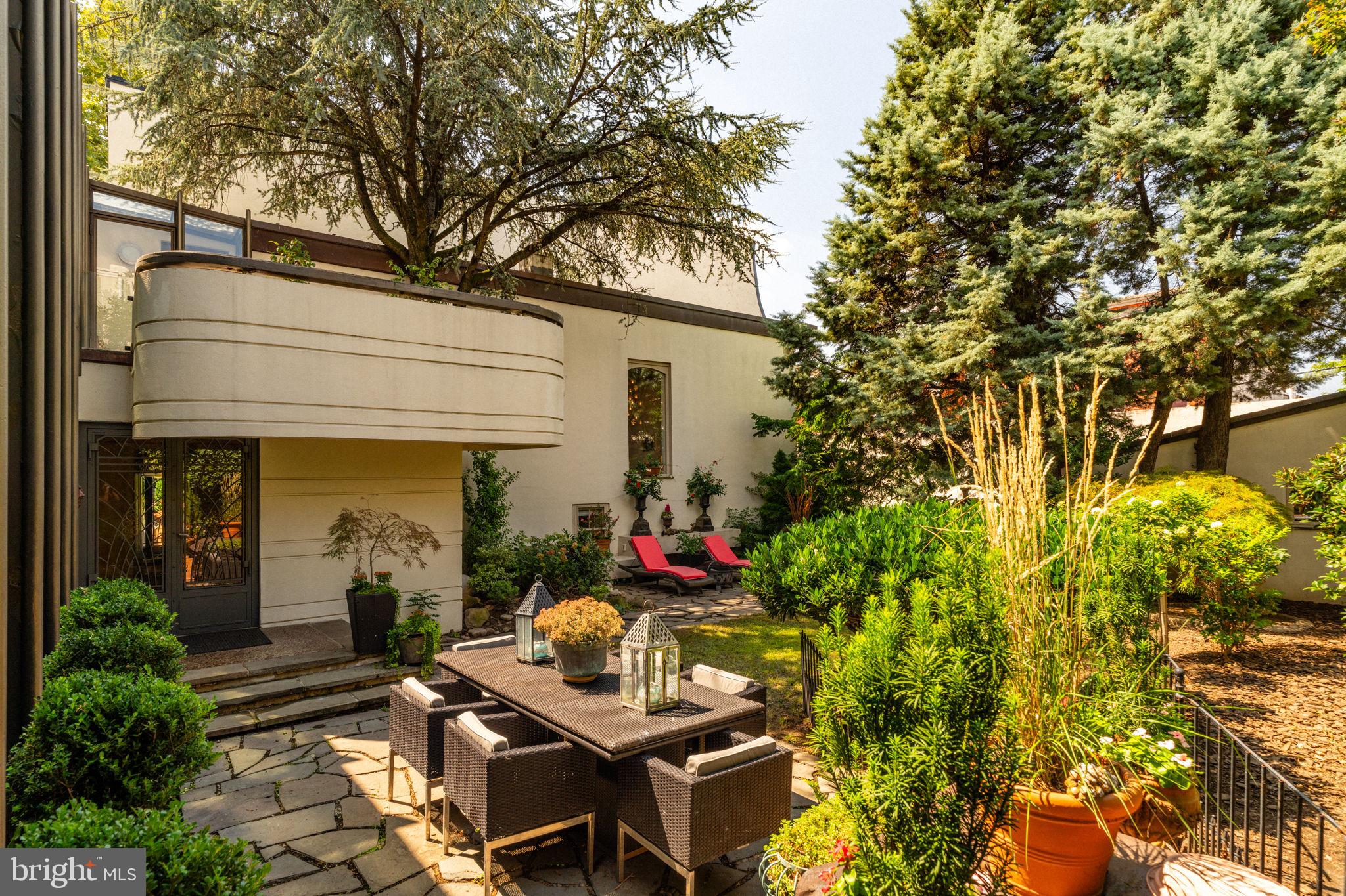 FAIRMOUNT - Residential