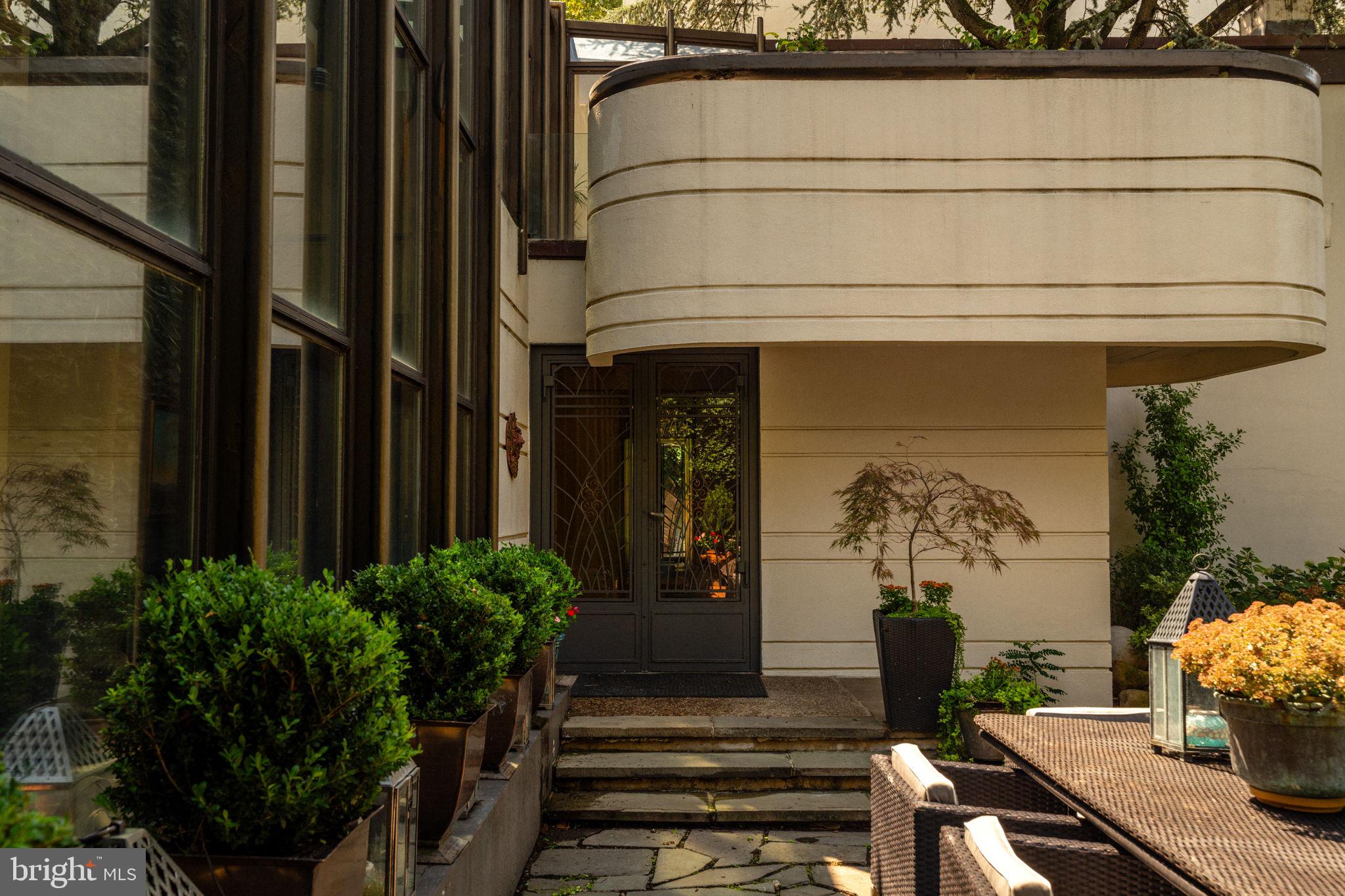 FAIRMOUNT - Residential