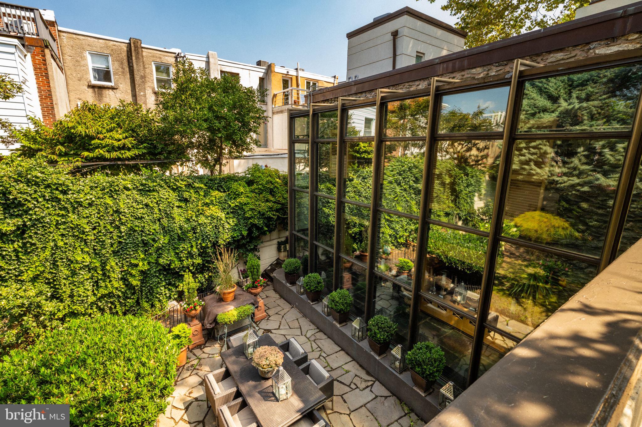 FAIRMOUNT - Residential