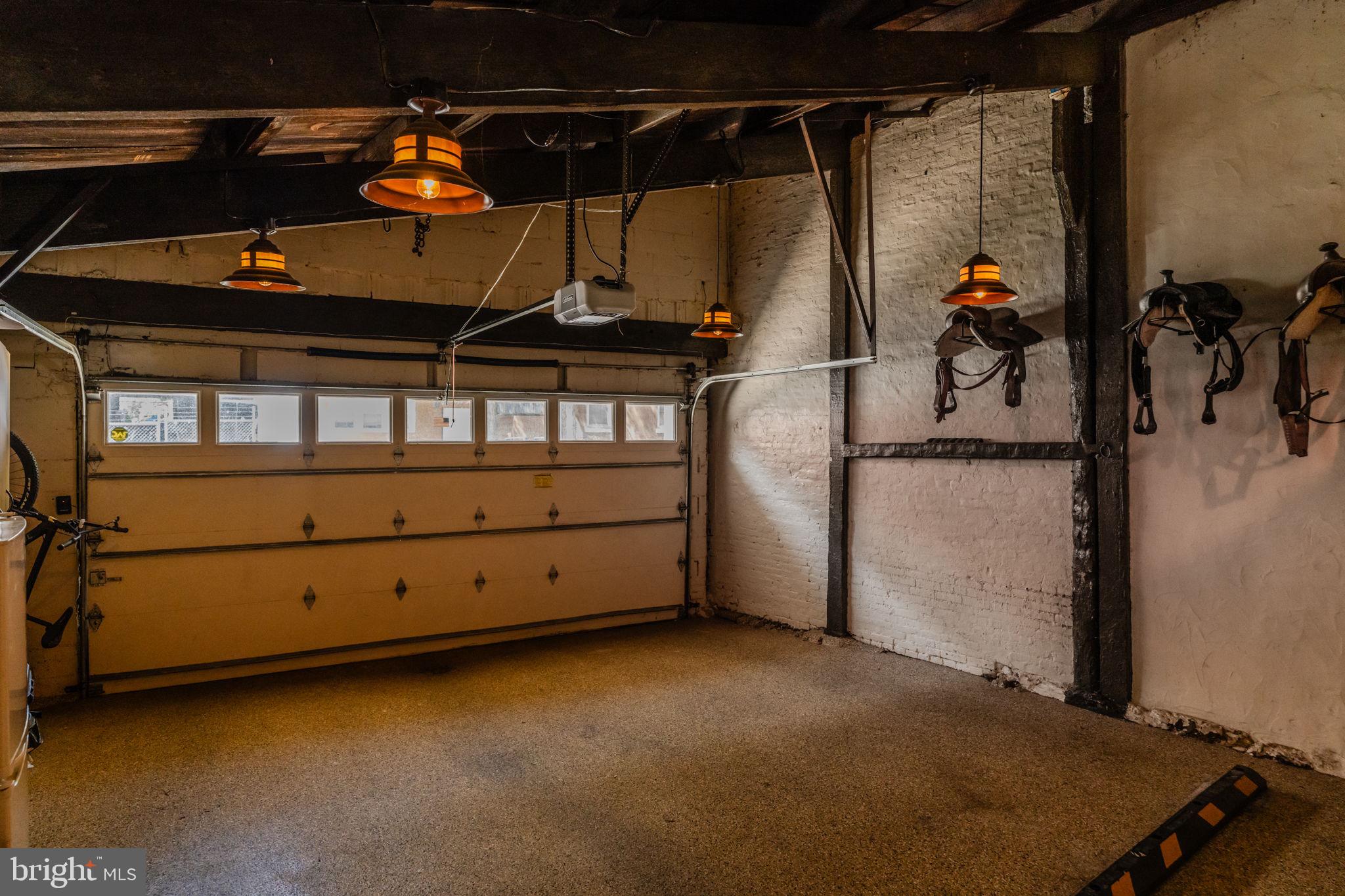 FAIRMOUNT - Residential