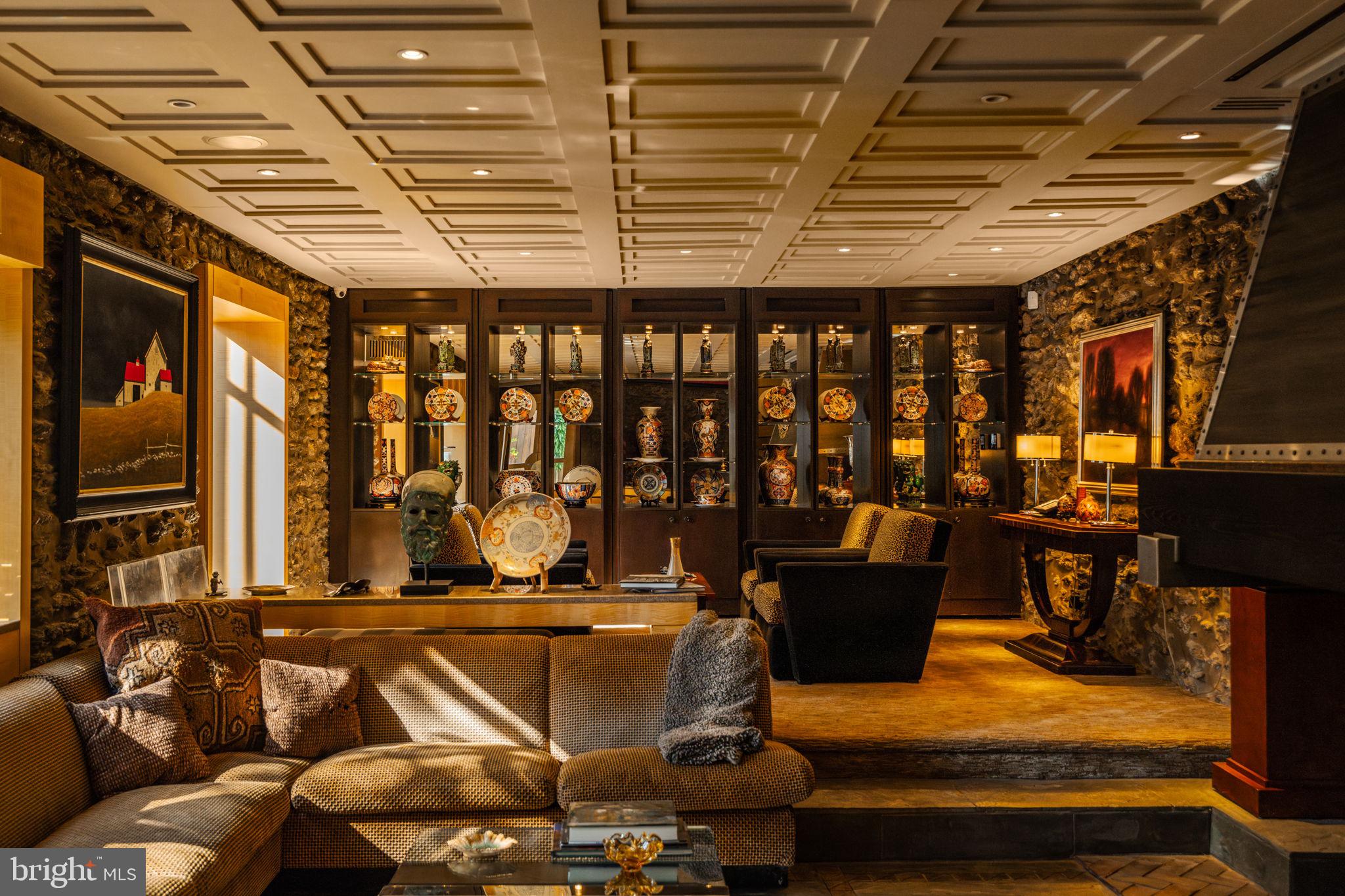 FAIRMOUNT - Residential