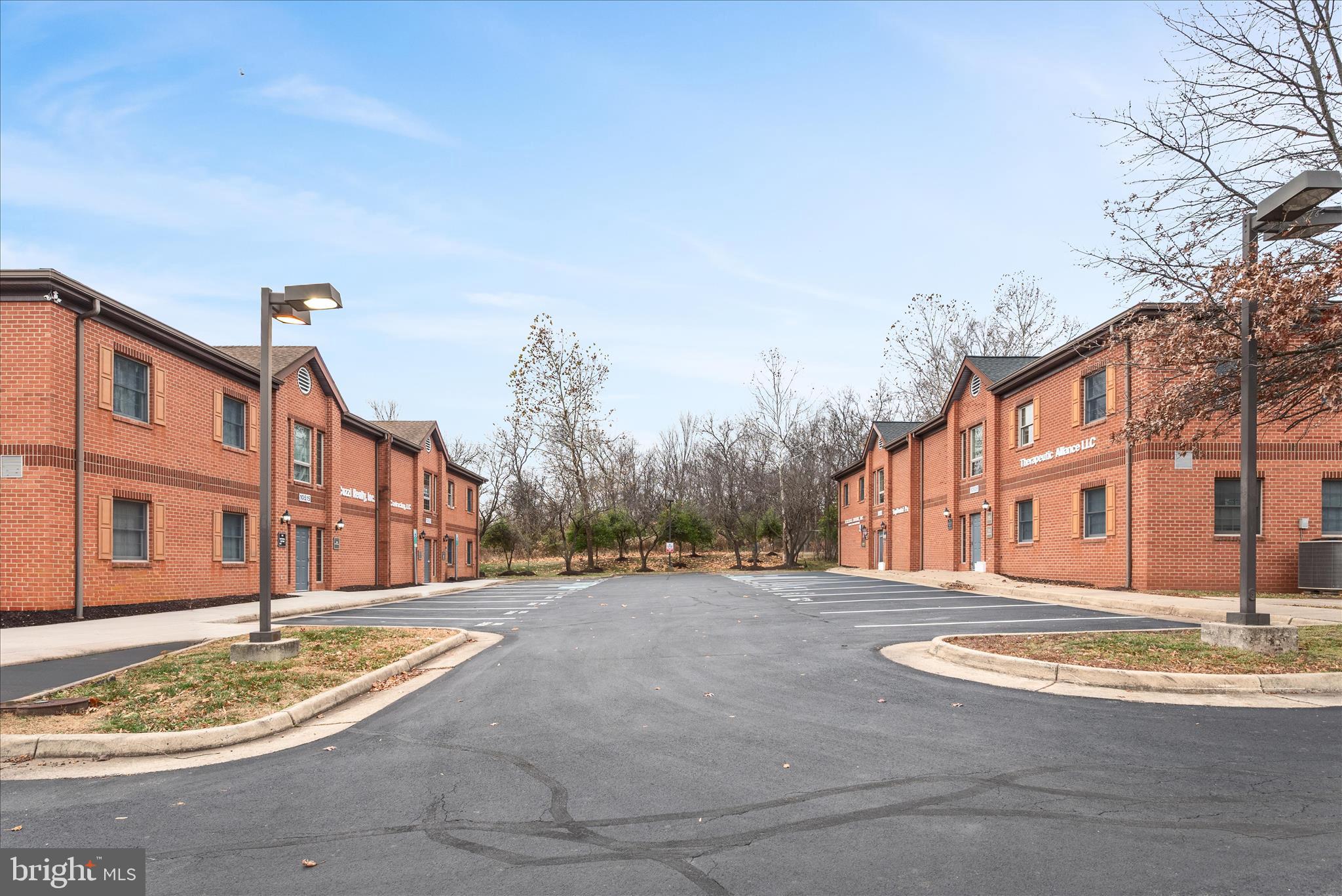 10521 CRESTWOOD DRIVE 203