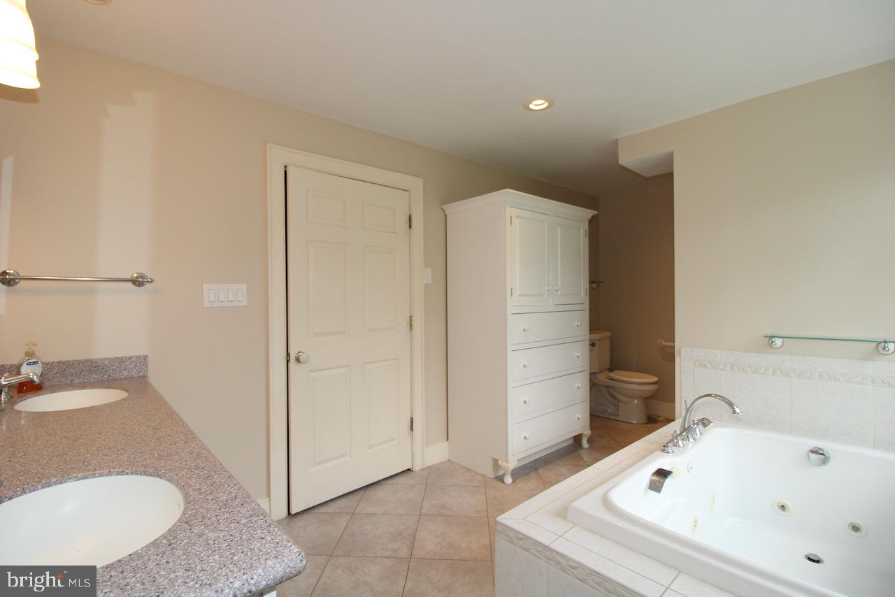 CEDAR HILLS - Residential