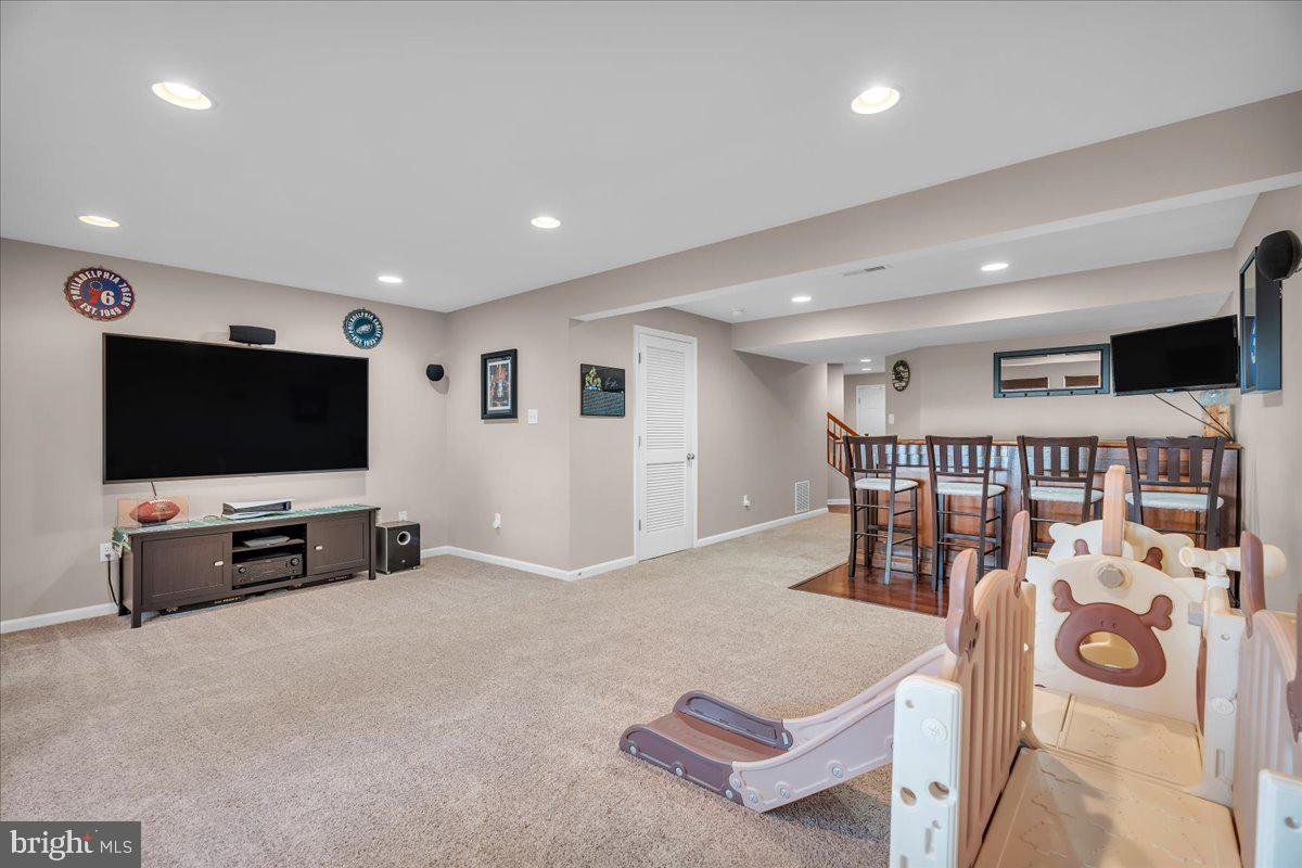 4 HURFF COURT