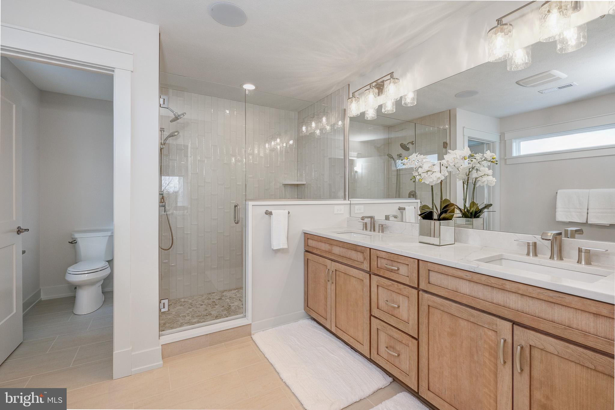 ENCLAVE AT GROVE - Residential